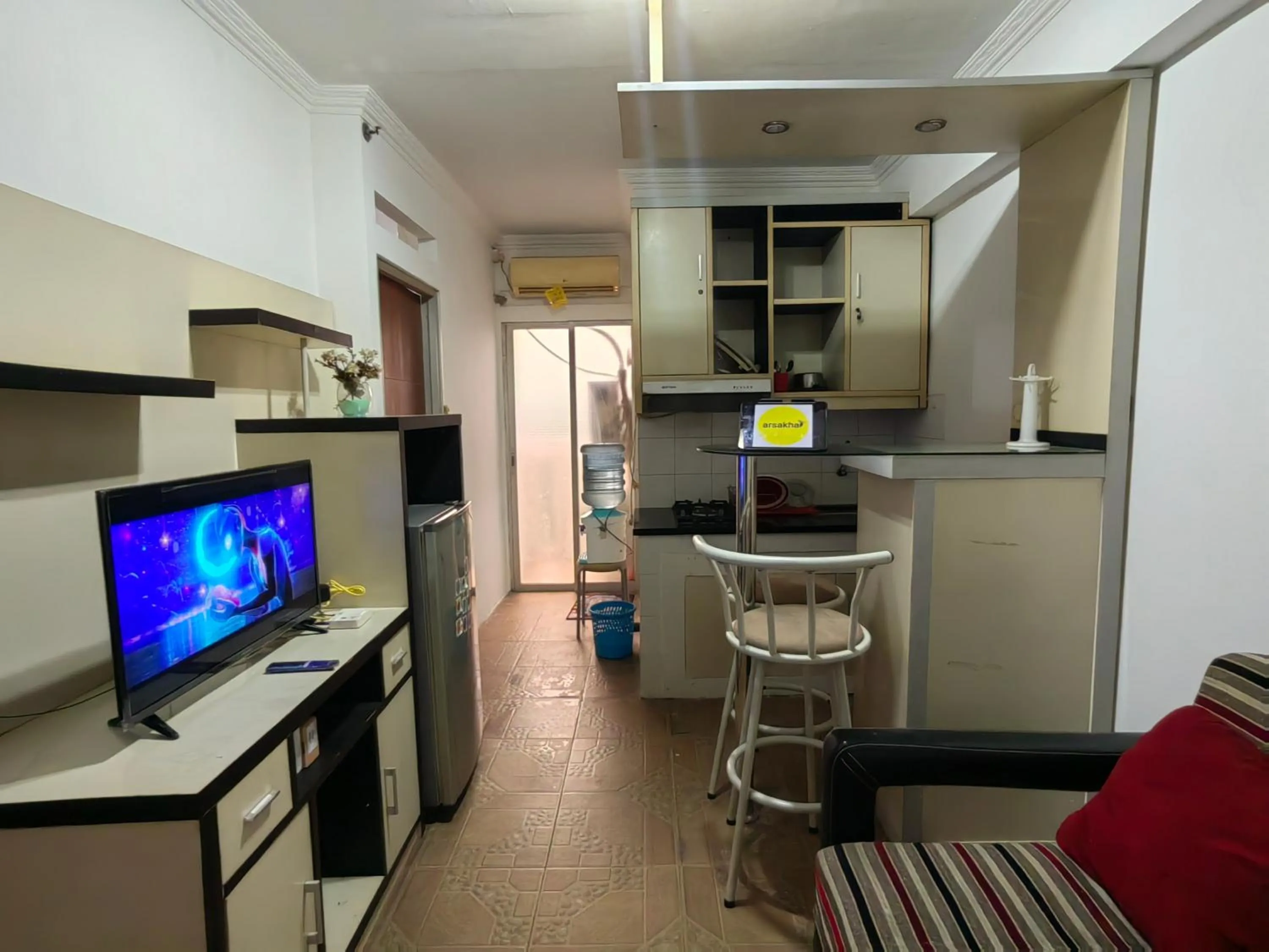 Living room in Cibubur Village By Arsakha Property Management