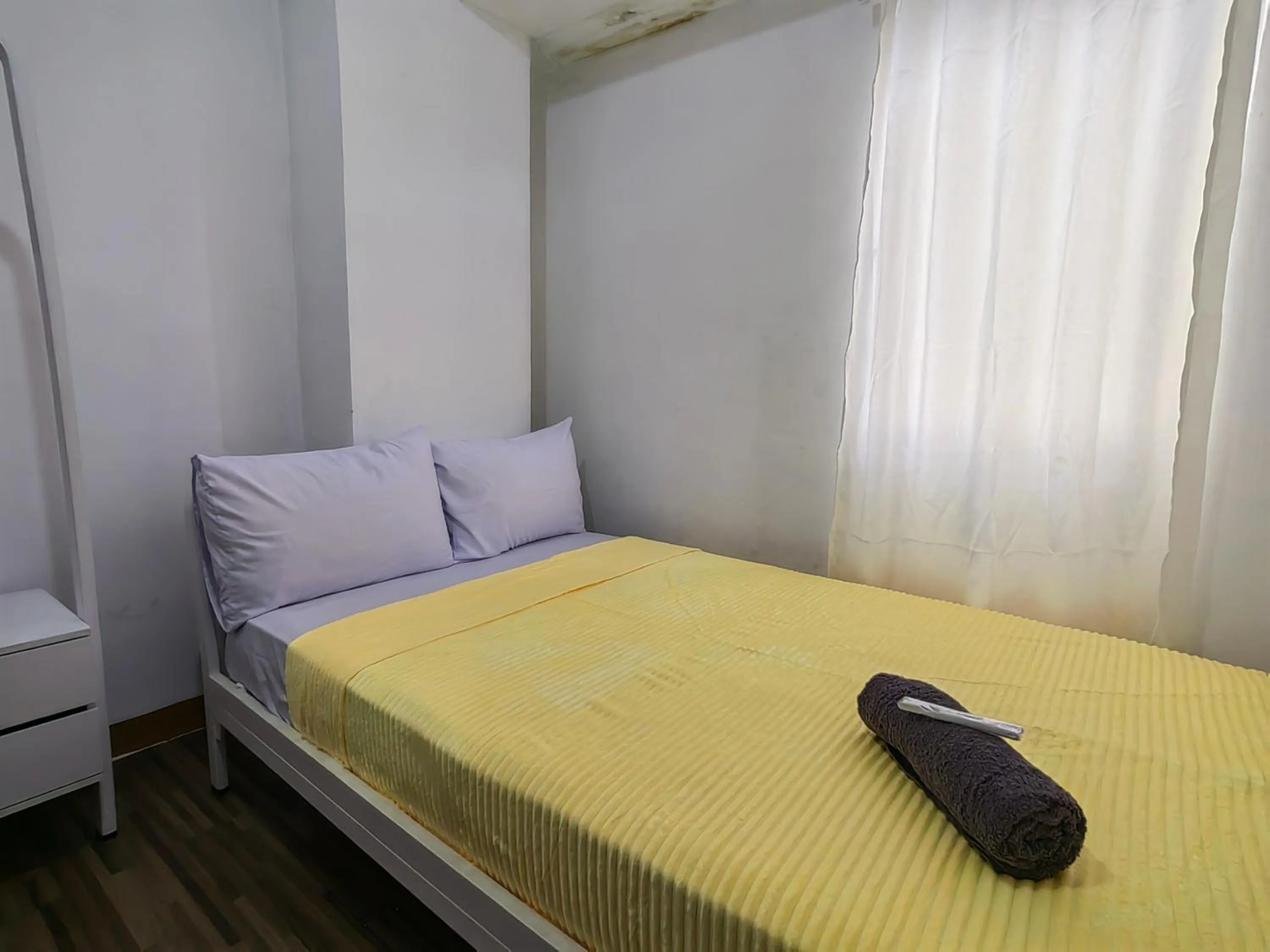 Bedroom, Bed in Cibubur Village By Arsakha Property Management