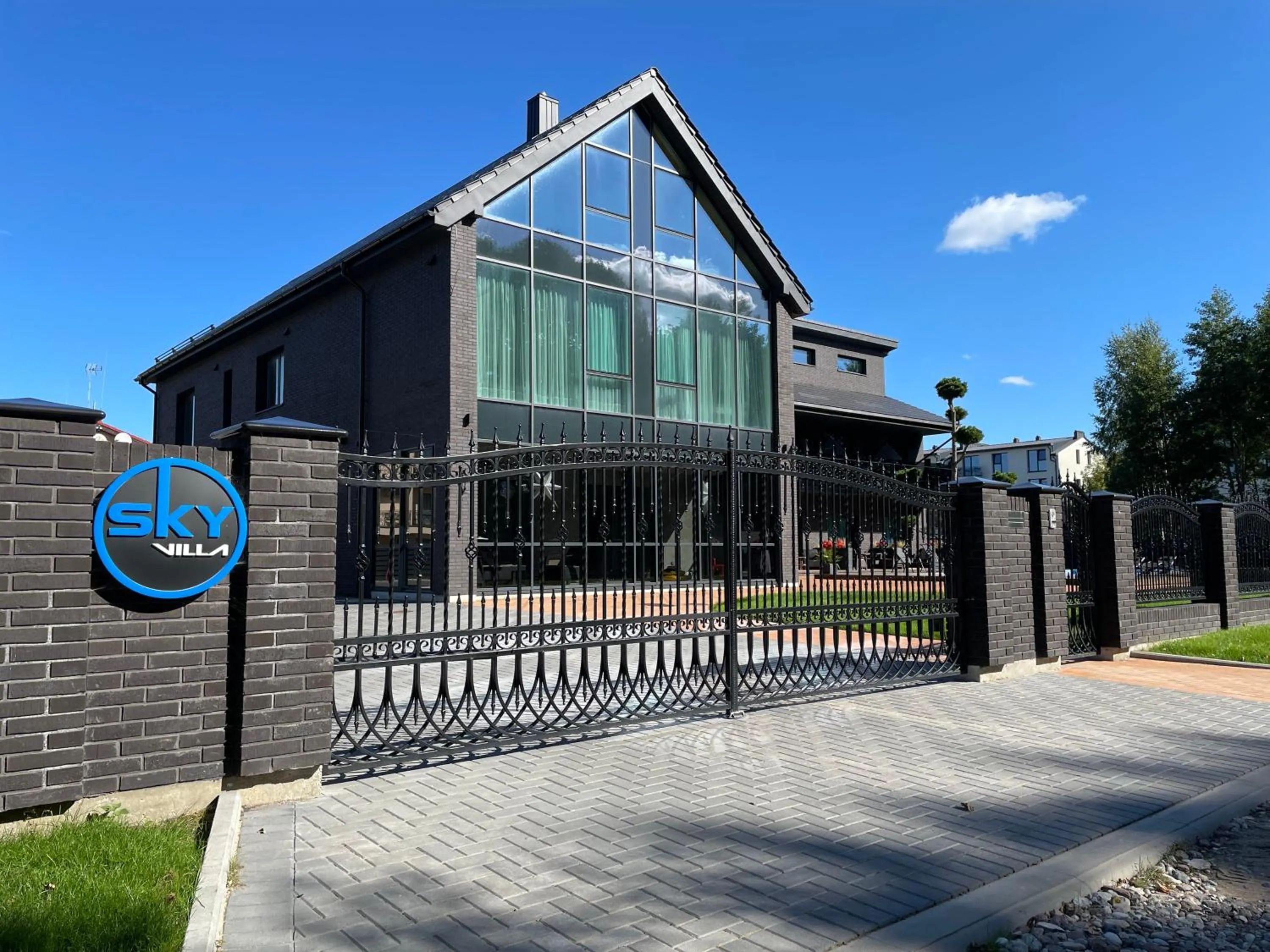 SKY Villa