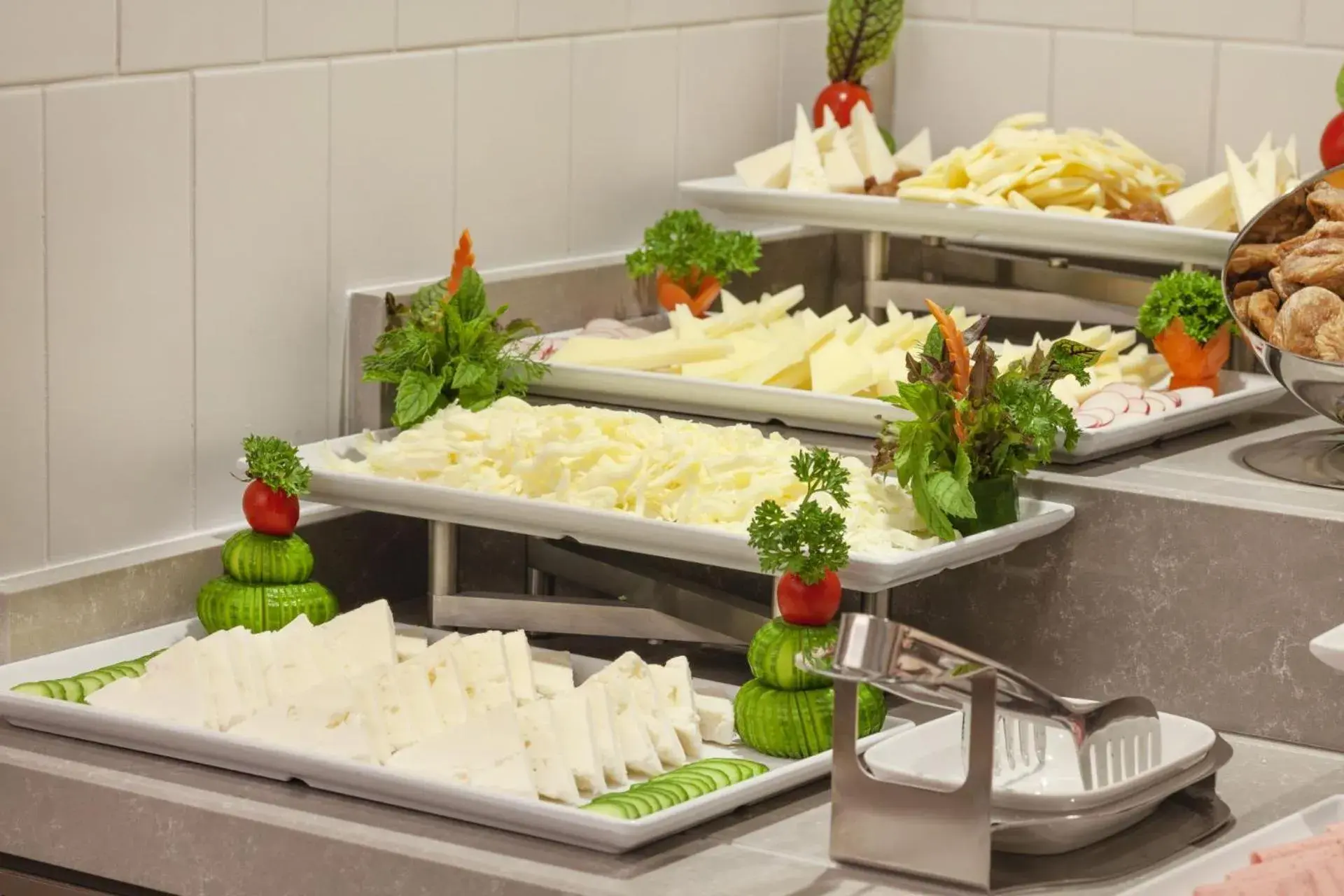 Food and drinks in GRANBELLAHOTEL Food and drinks in GRANBELLAHOTEL