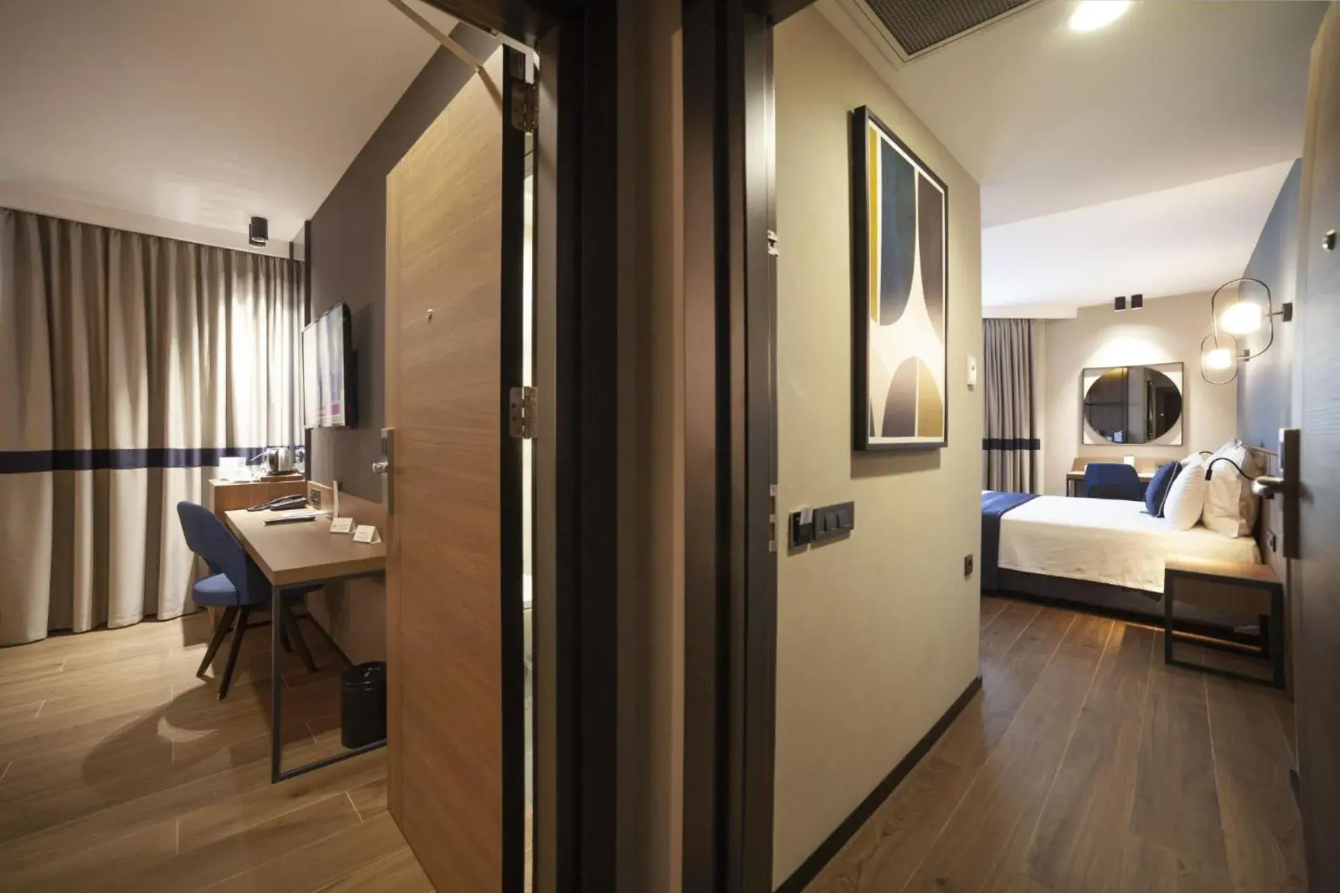 Photo of the whole room, Bed in GRANBELLAHOTEL Photo of the whole room, Bed in GRANBELLAHOTEL