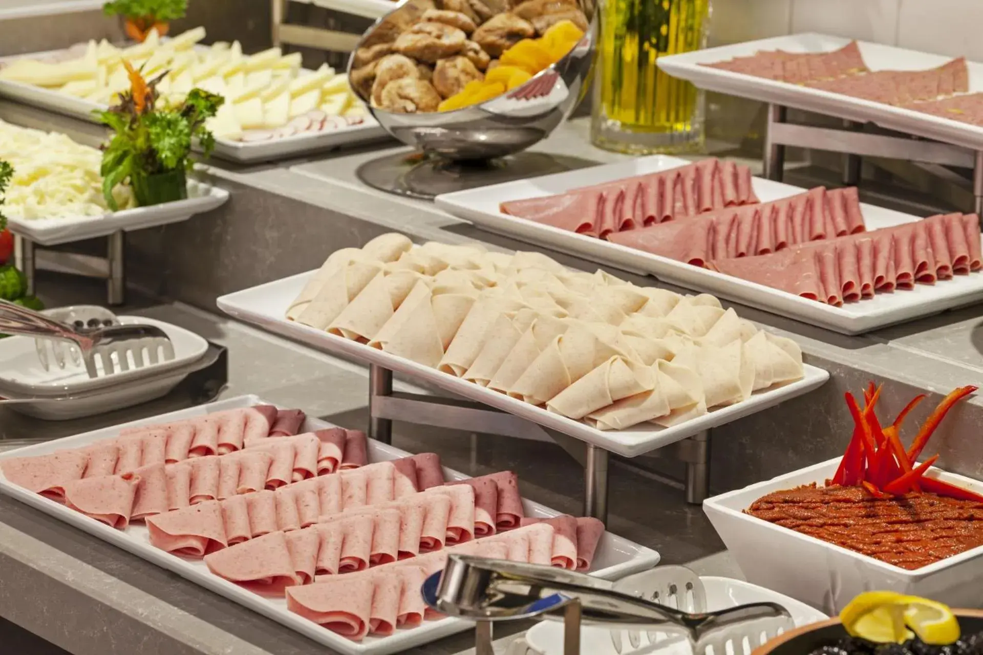 Food and drinks in GRANBELLAHOTEL Food and drinks in GRANBELLAHOTEL