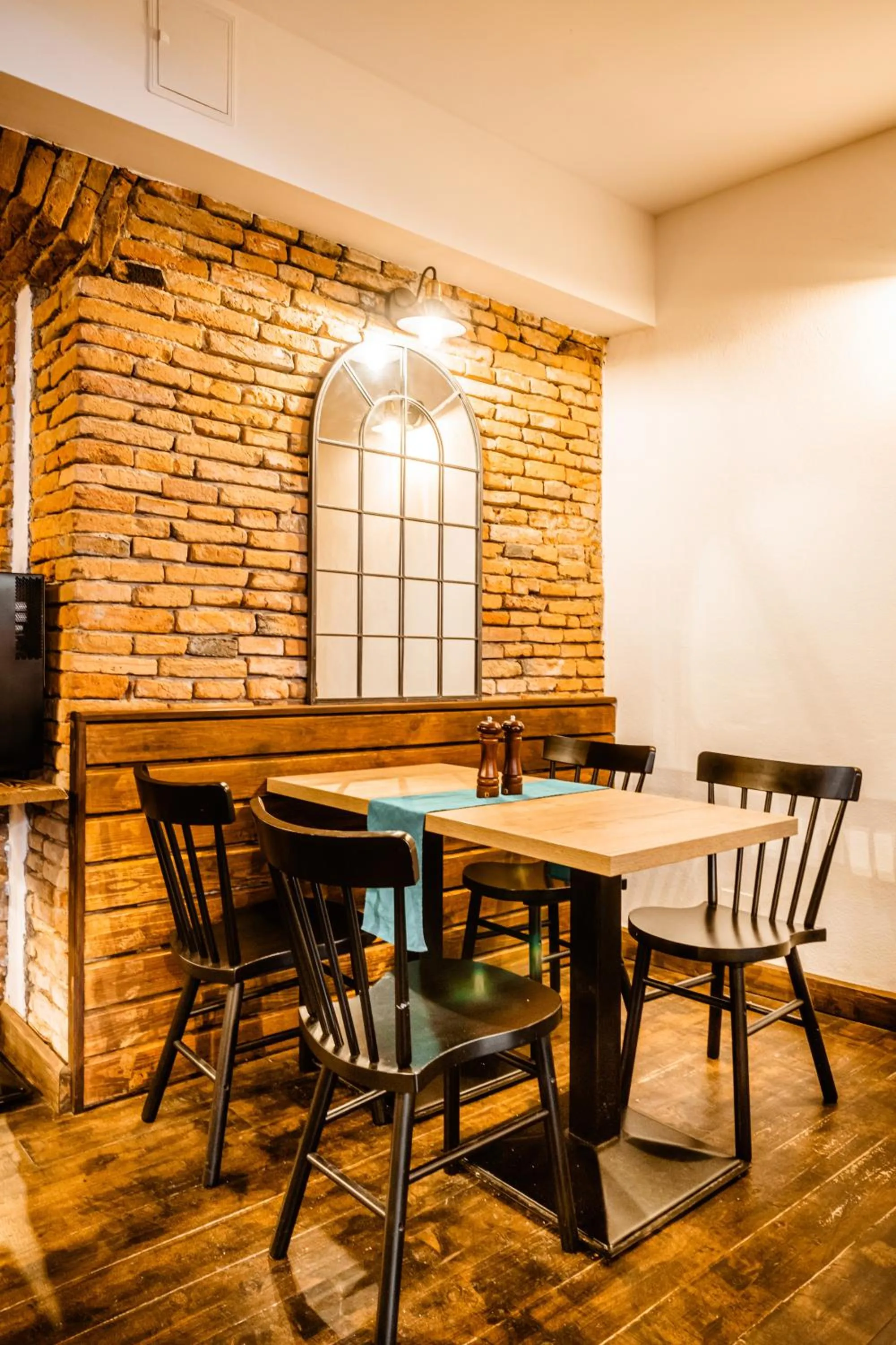 Breakfast in CASA CHITIC - Str Nicolae Balcescu 13