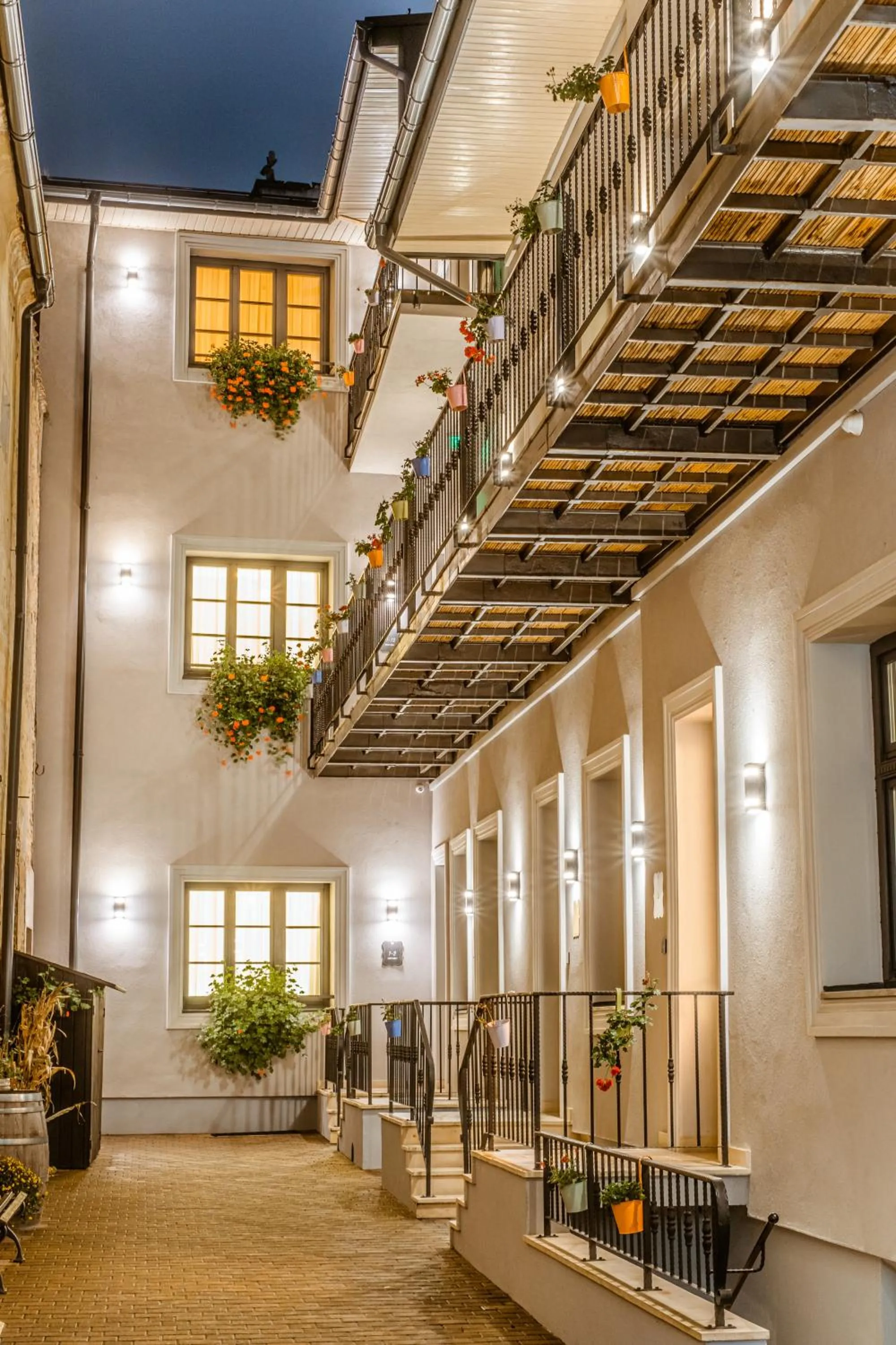 Property building in CASA CHITIC - Str Nicolae Balcescu 13