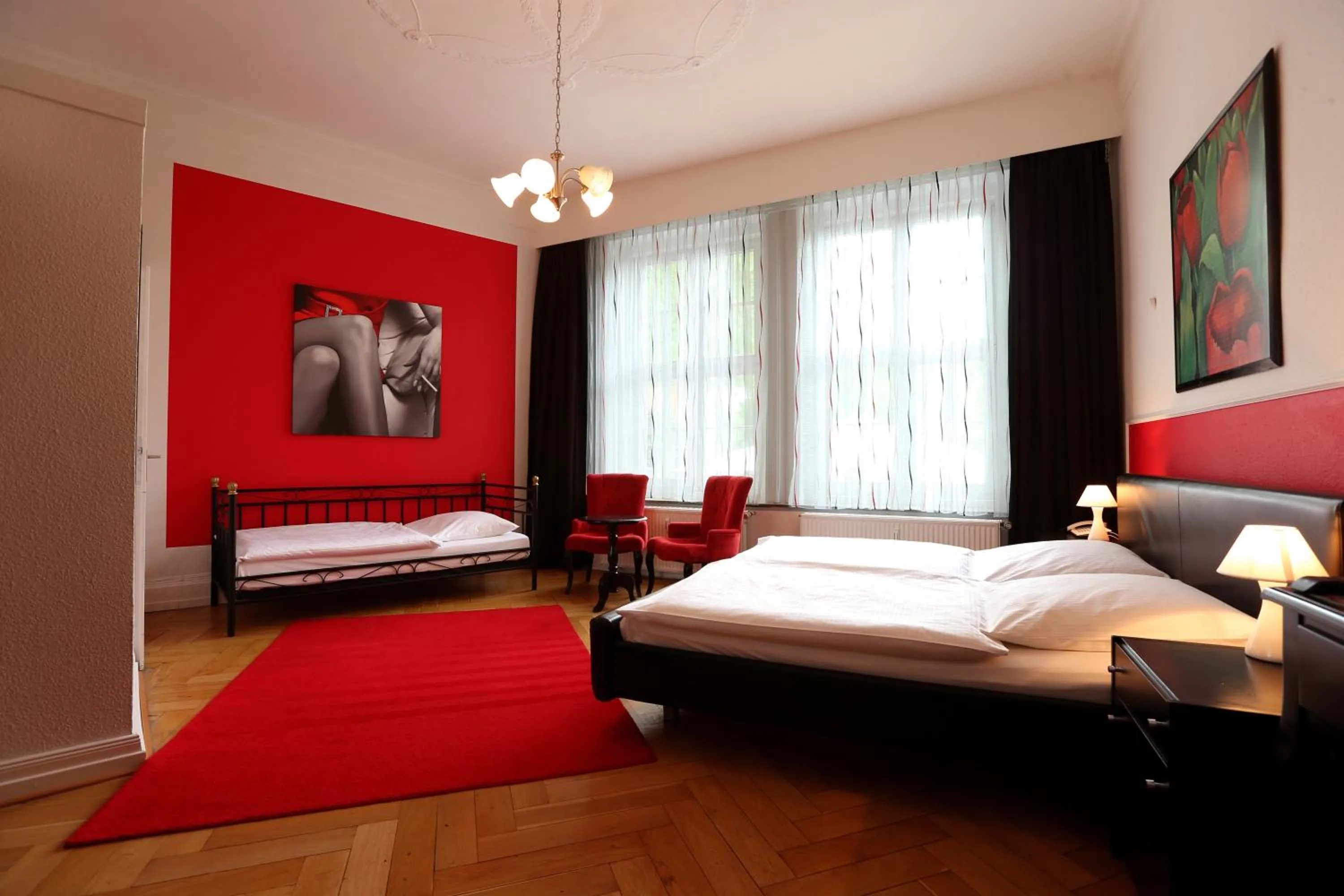 Photo of the whole room, Bed in Hotel Amsterdam