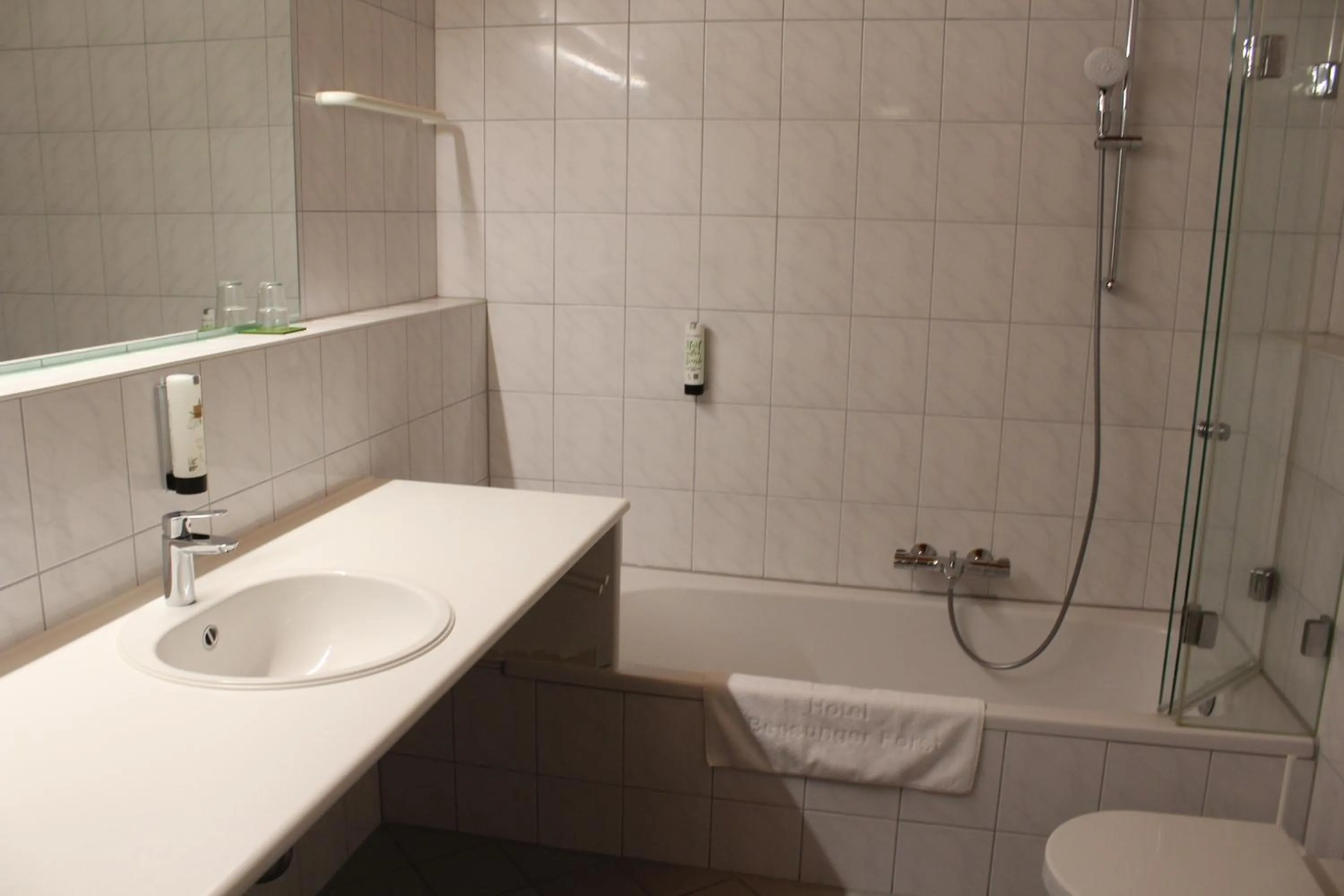 Bathroom in Hotel Bessunger Forst