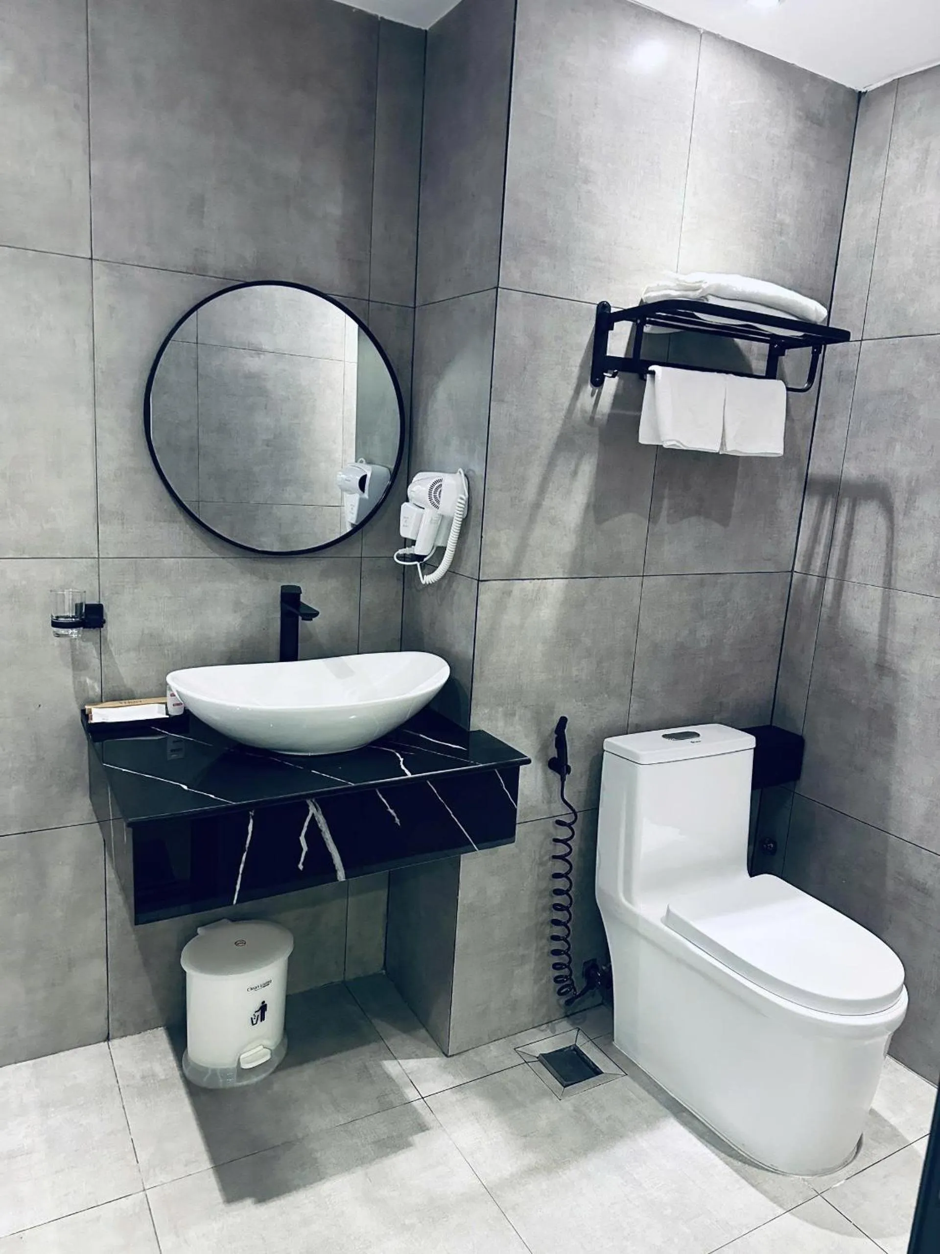 Toilet in LION HOTEL