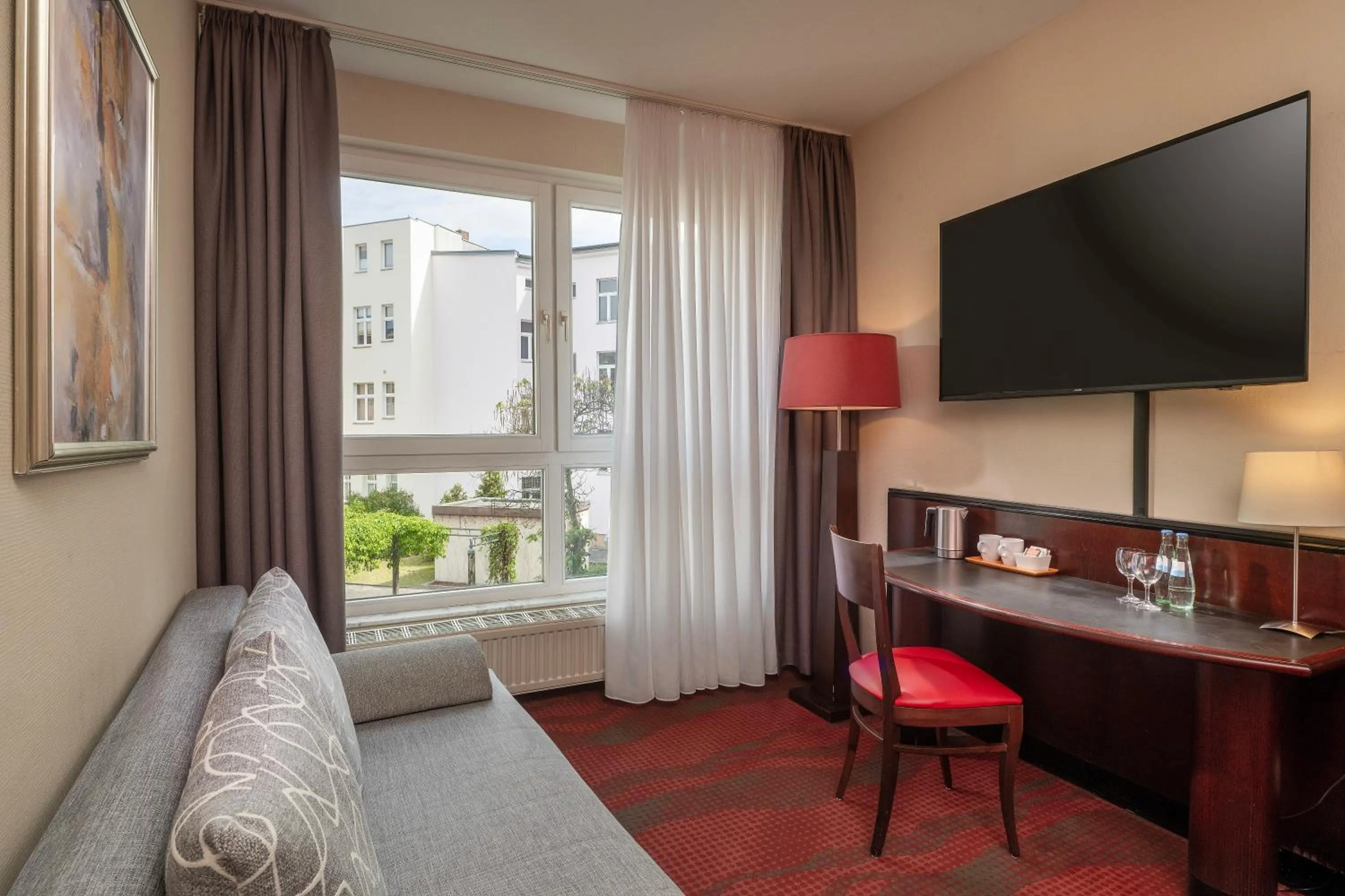 TV and multimedia, Bed in SORAT Hotel Cottbus