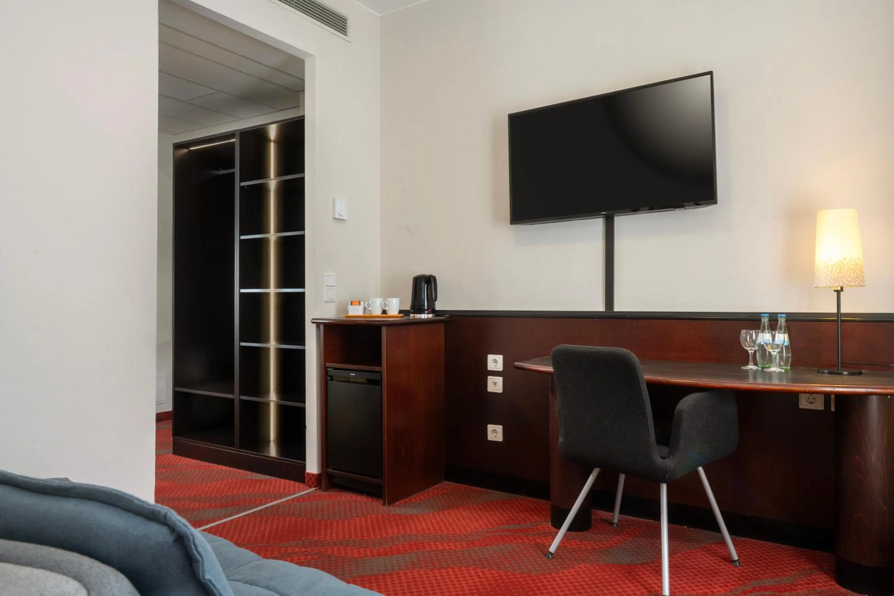 TV and multimedia in SORAT Hotel Cottbus