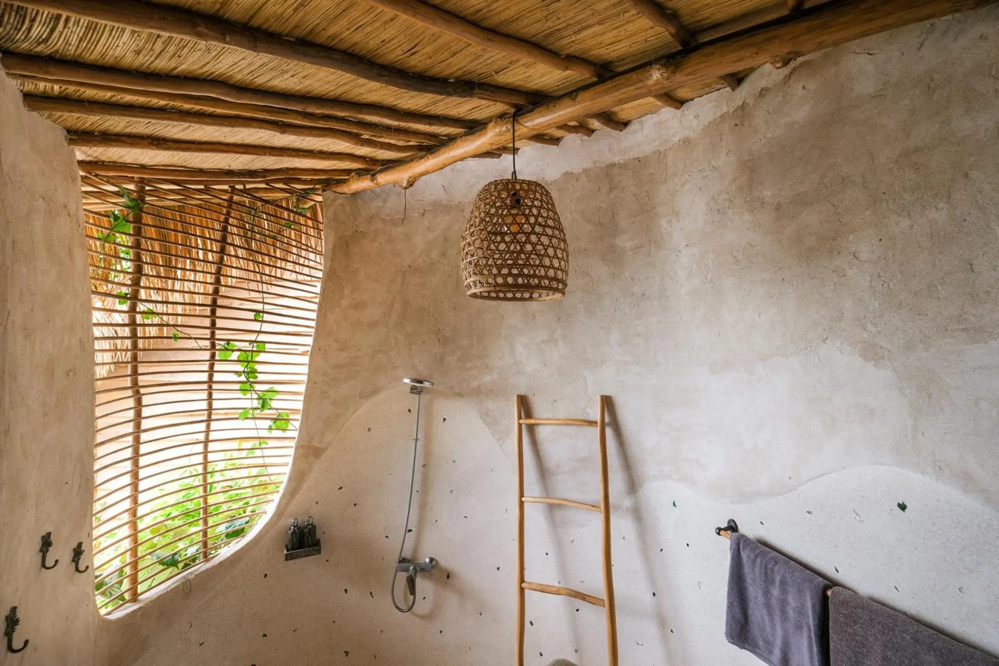 Bathroom in The Korowai