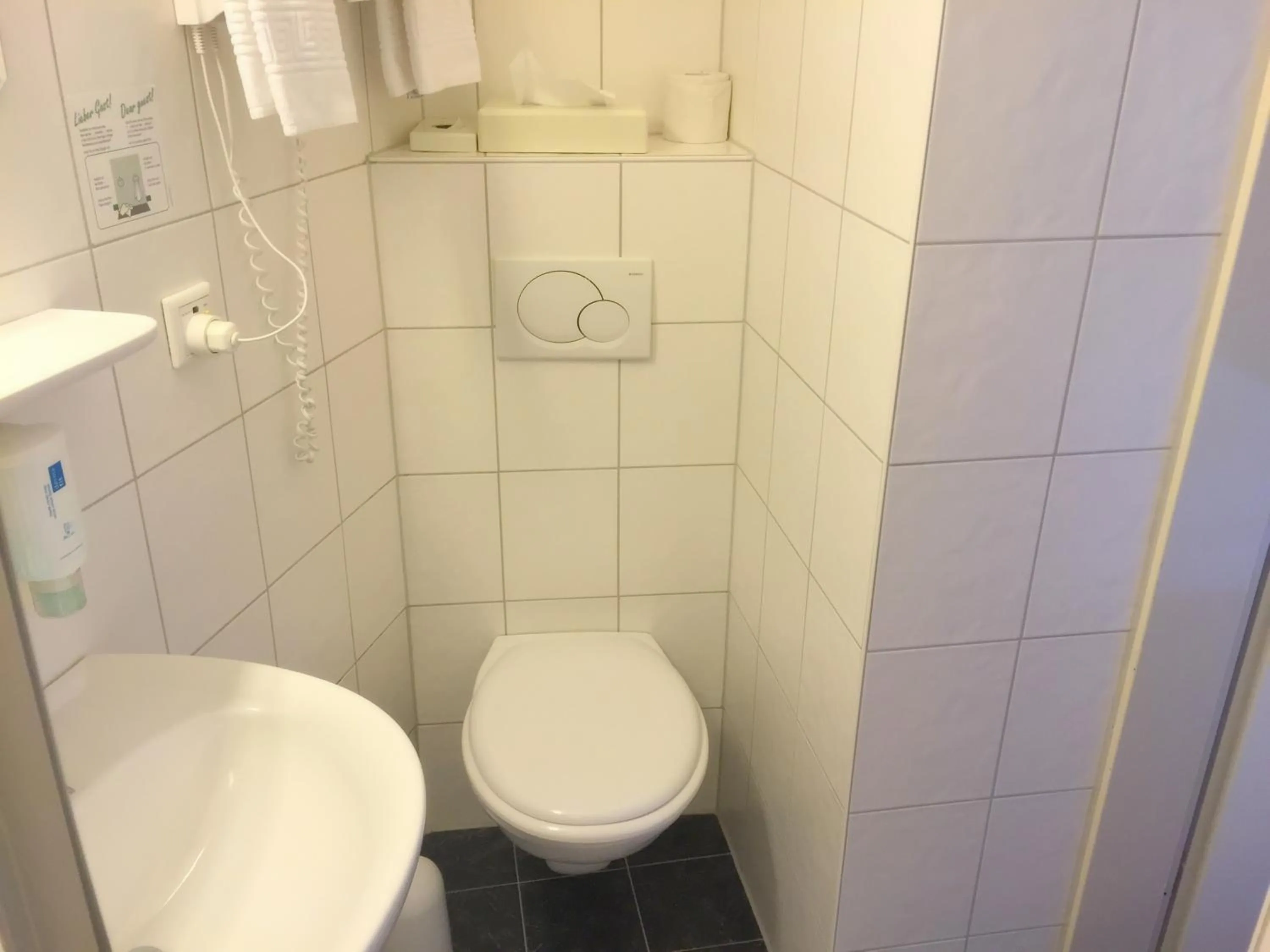 Bathroom in Hotel Bismarck