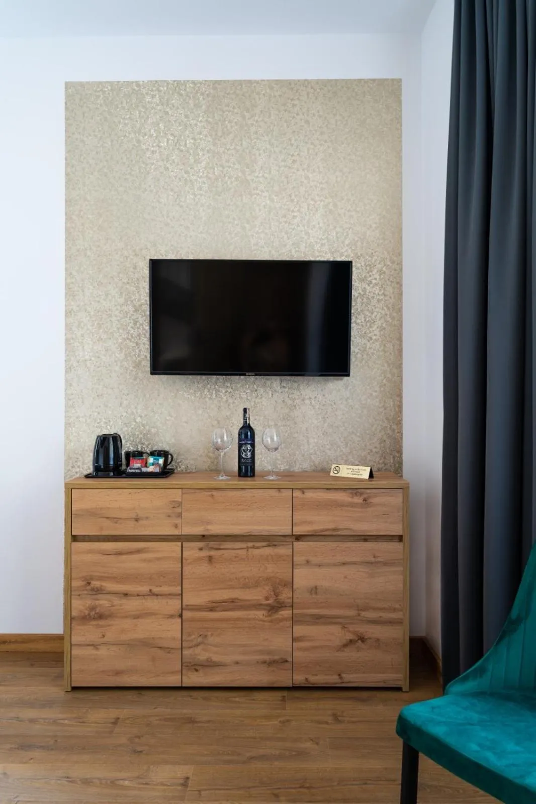 Communal lounge/ TV room in Apartamenty, Boutique Rooms Villa 82, MIEJSCE PRKINGOWE