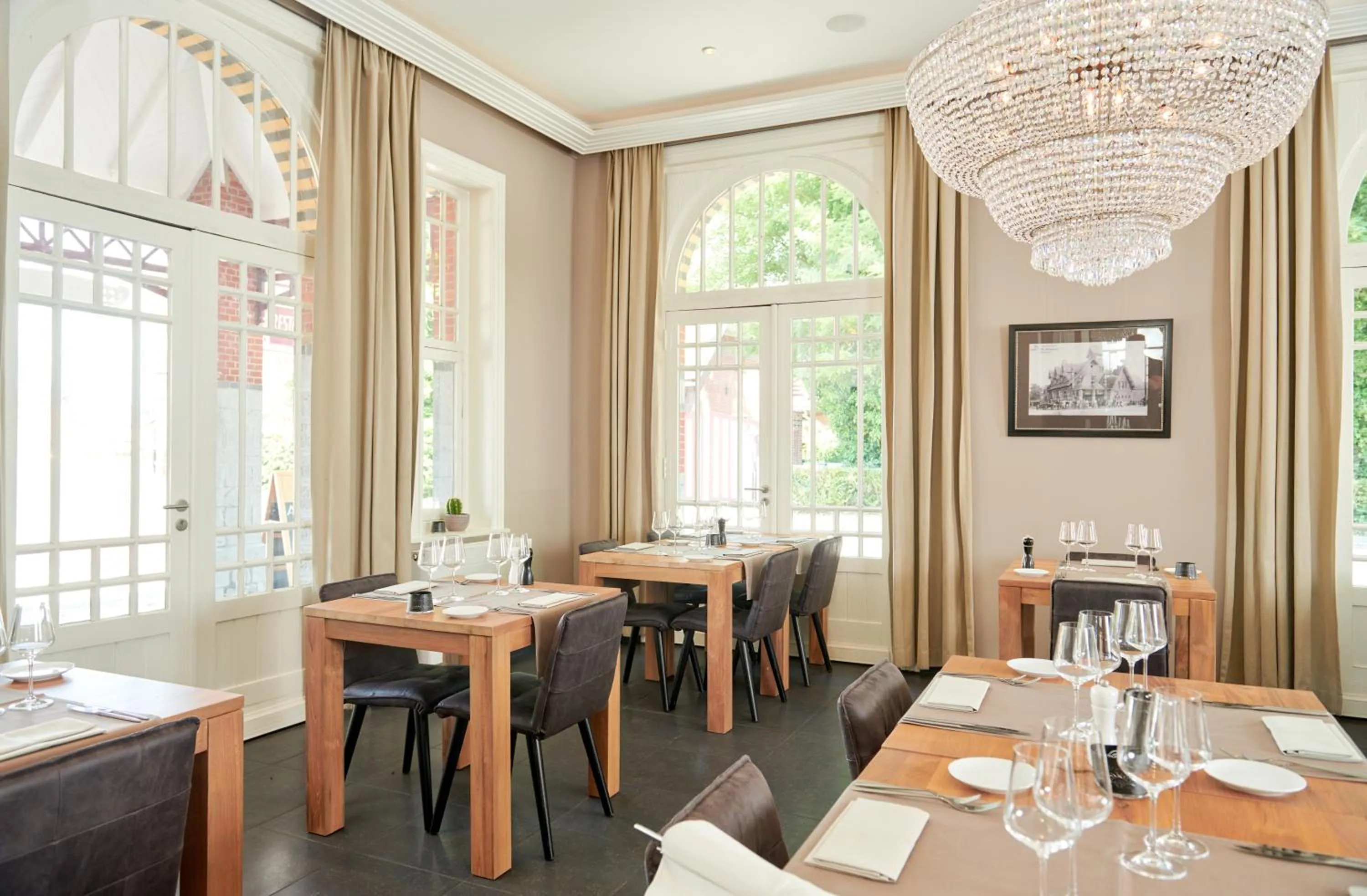 Restaurant/places to eat in De Statie