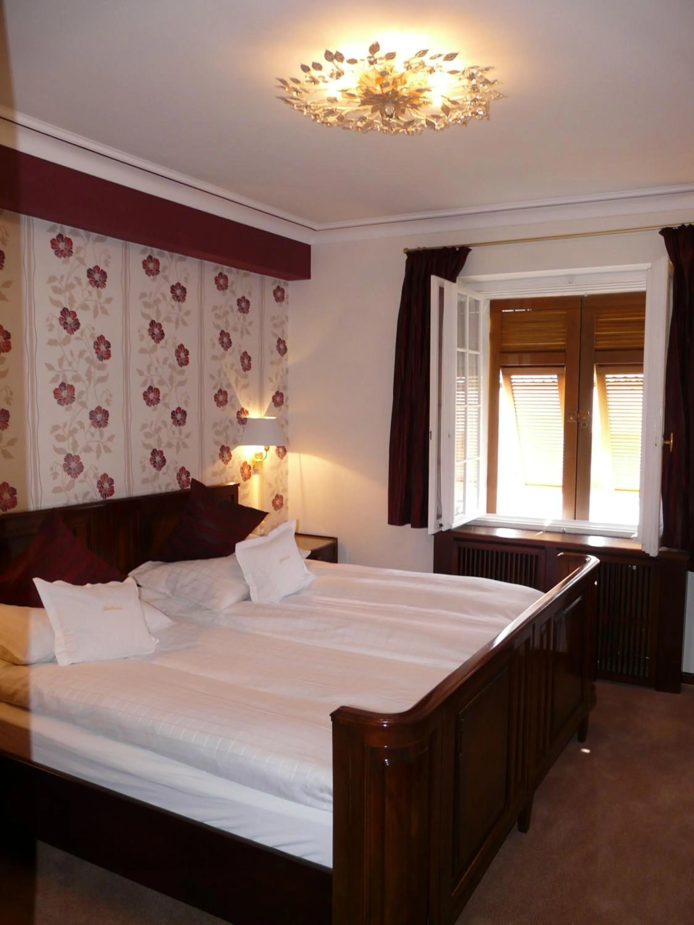Bed in Boutiquehotel Oberkirch im Zentrum