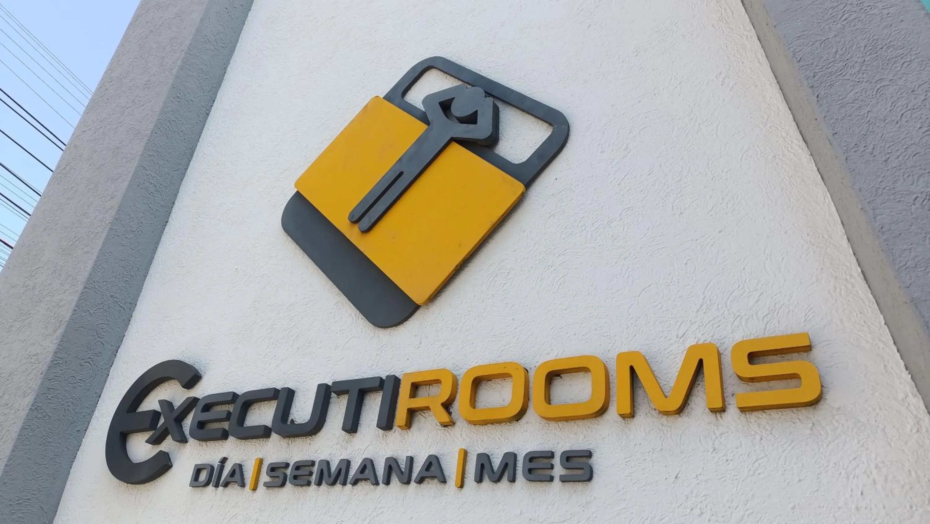 Property logo or sign in EXECUTIROOMS VERACRUZ