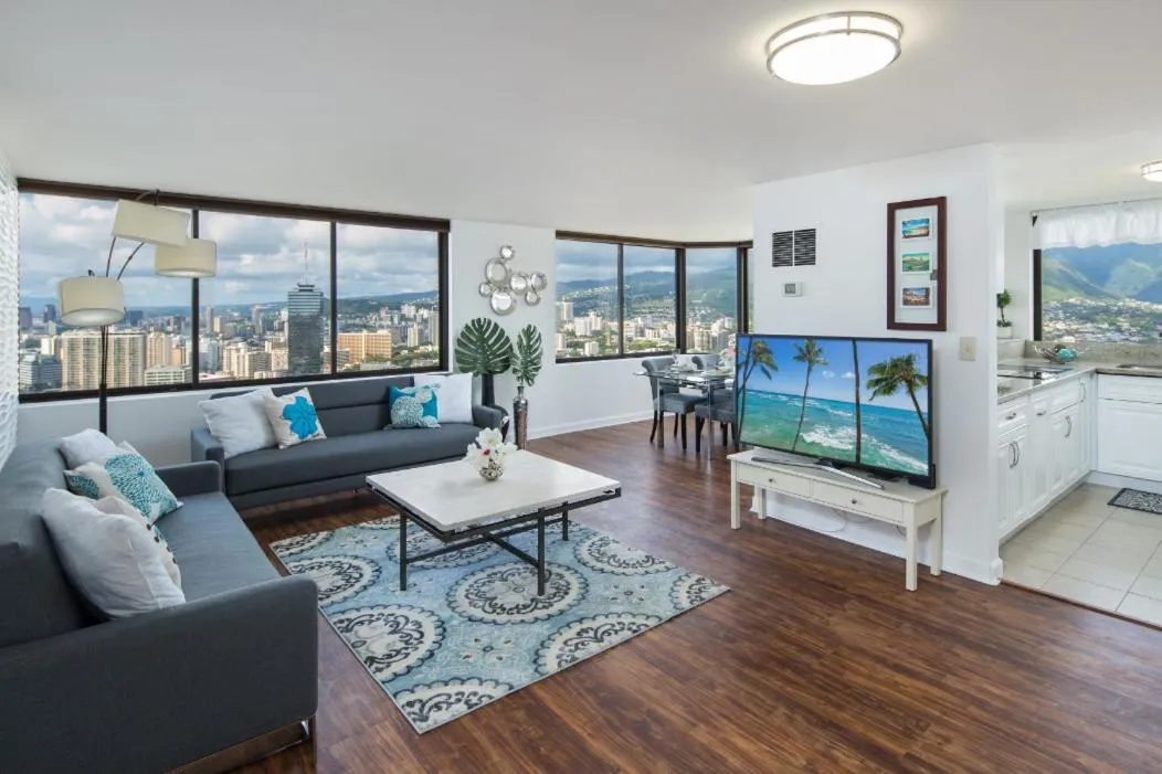 Waikiki Penthouse @ The Monarch Hotel