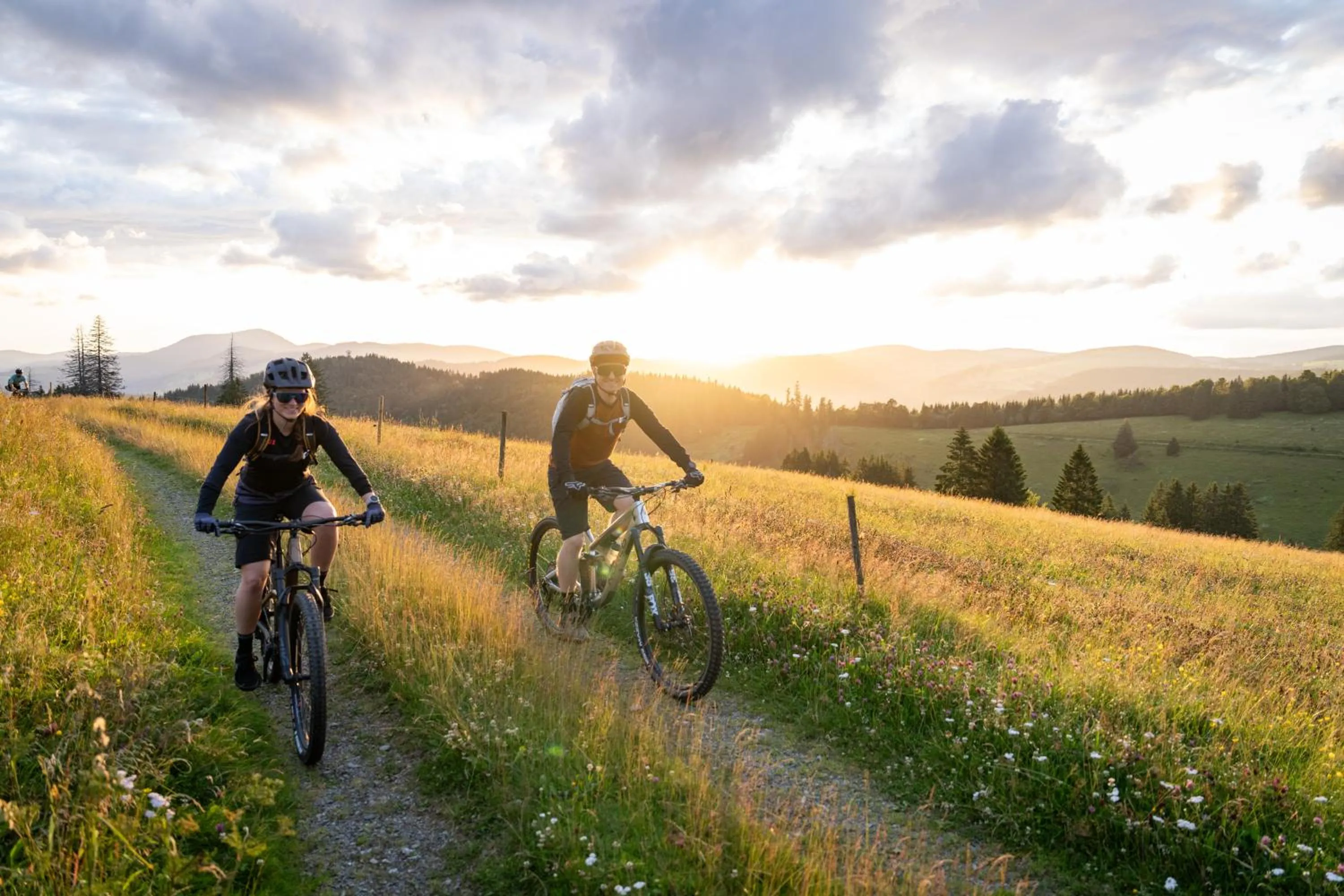 People in Das Waldhotel - Genuss & Wellness am Notschreipass