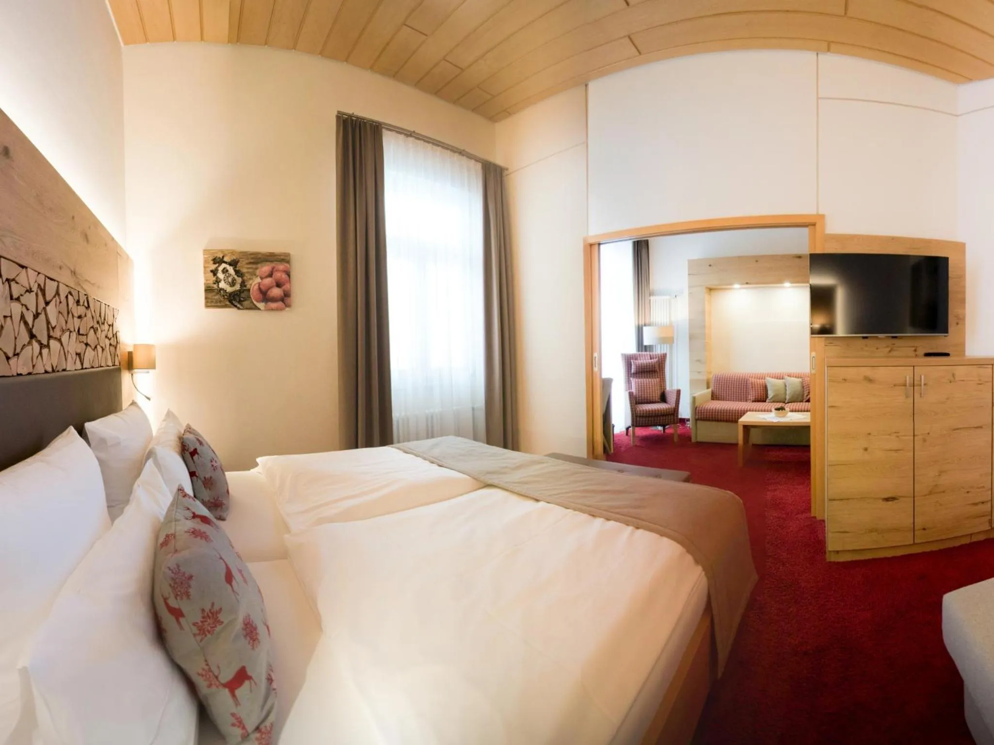 Photo of the whole room, Bed in Das Waldhotel - Genuss & Wellness am Notschreipass