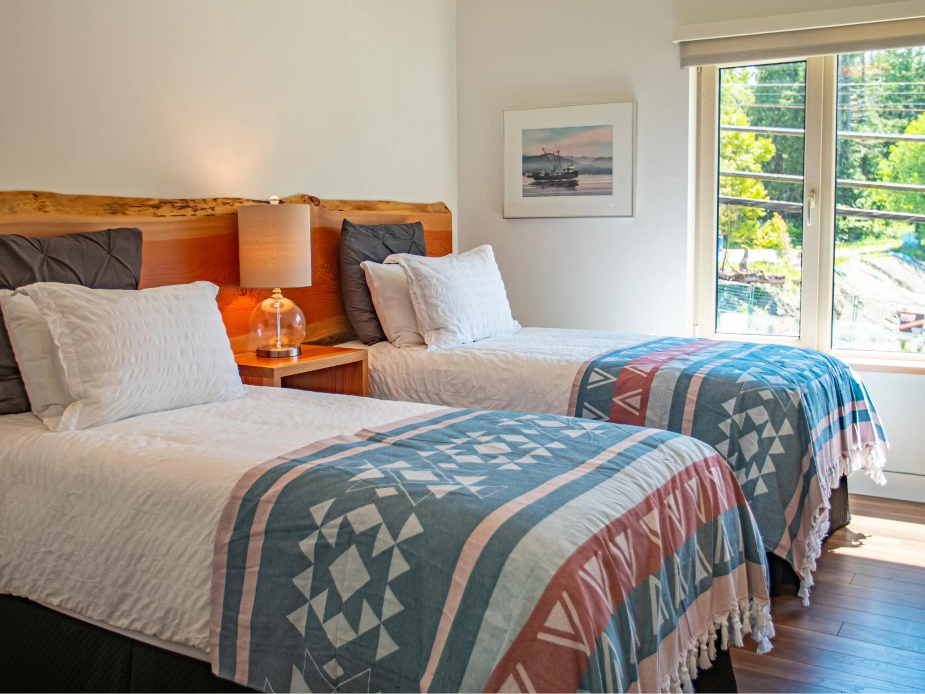 Bedroom, Bed in The Moorage