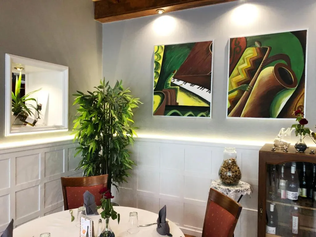 Restaurant/places to eat in L'EMBLEME - BOUTIQUE HOTEL