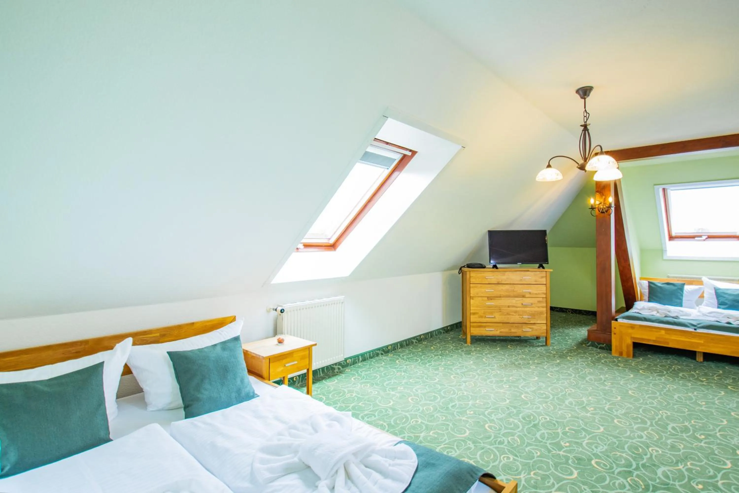 Photo of the whole room, Bed in Ferien Hotel Spreewald