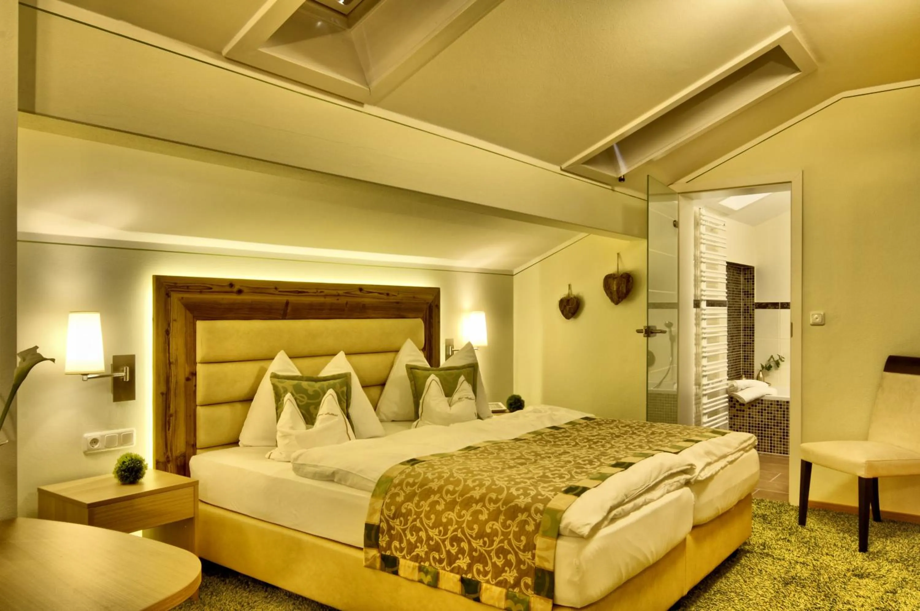 Bed in Hotel Neuhäusl Superior