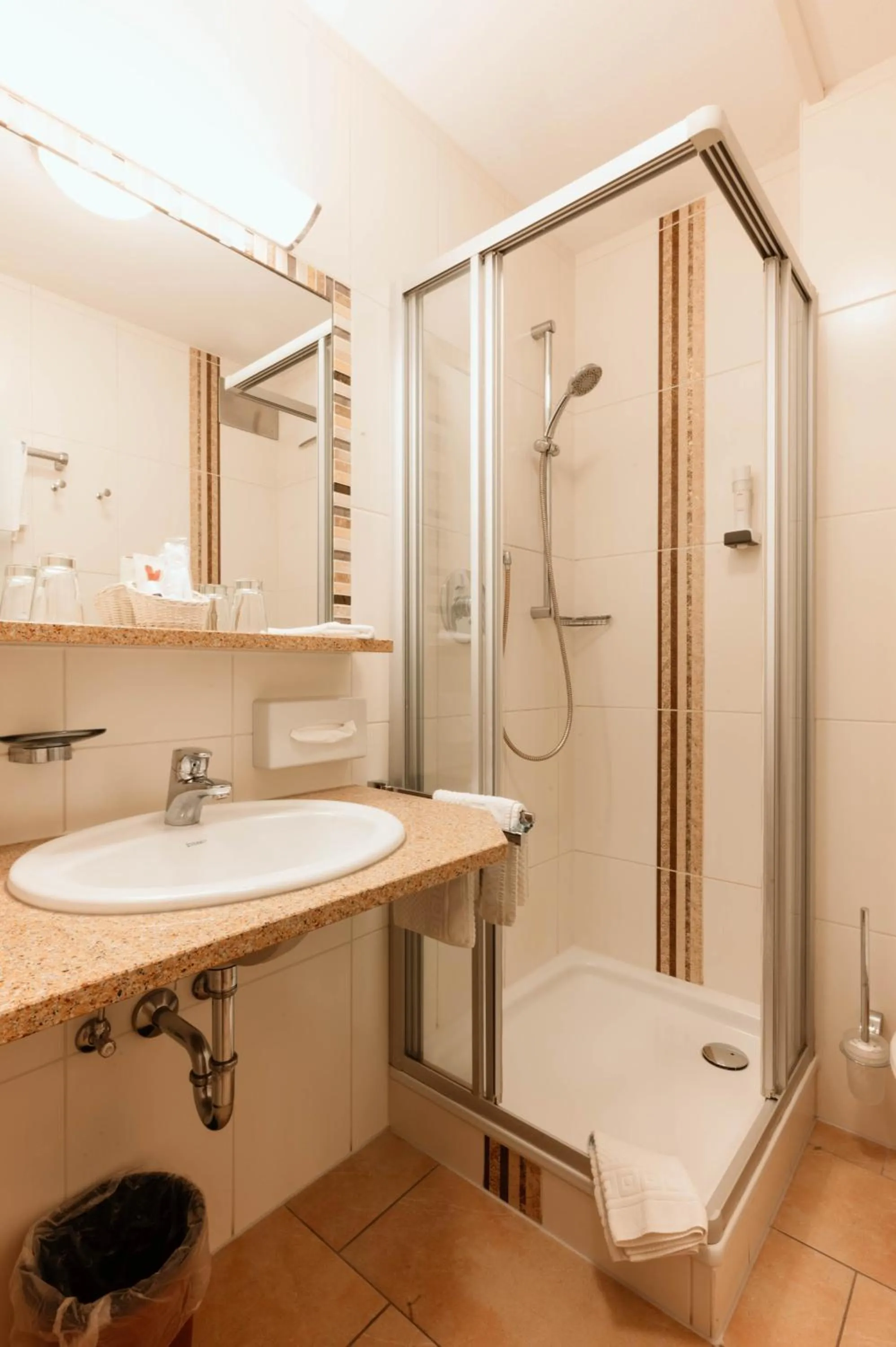 Shower in Hotel Neuhäusl Superior