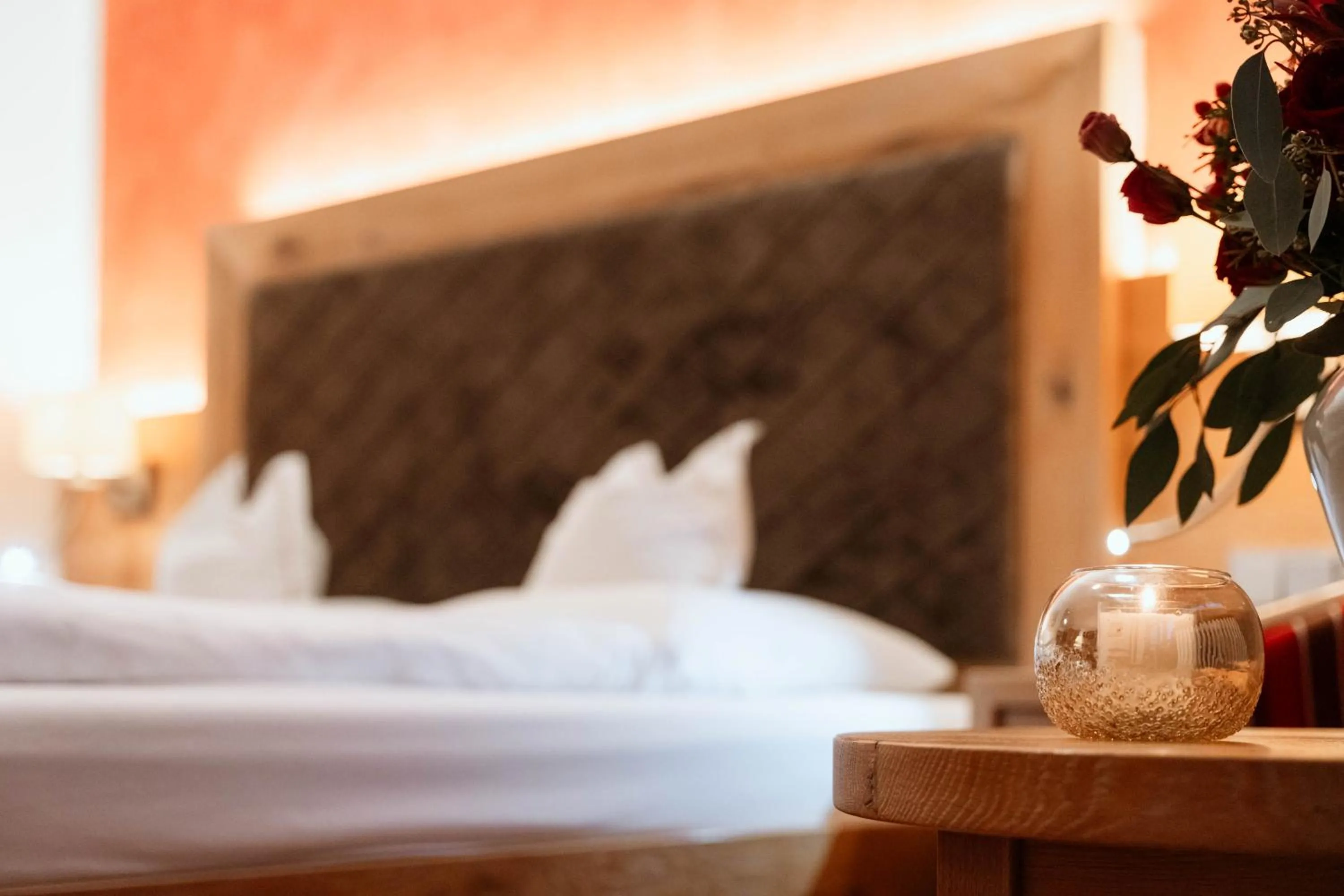 Photo of the whole room, Bed in Hotel Neuhäusl Superior