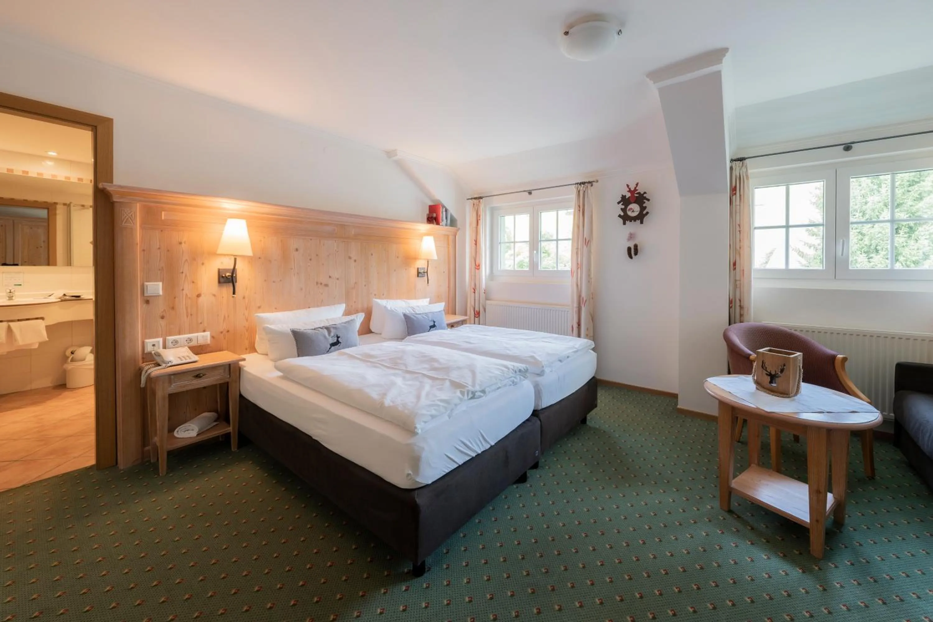 Photo of the whole room, Bed in Grüner Baum Naturparkhotel & Schwarzwald-Restaurant
