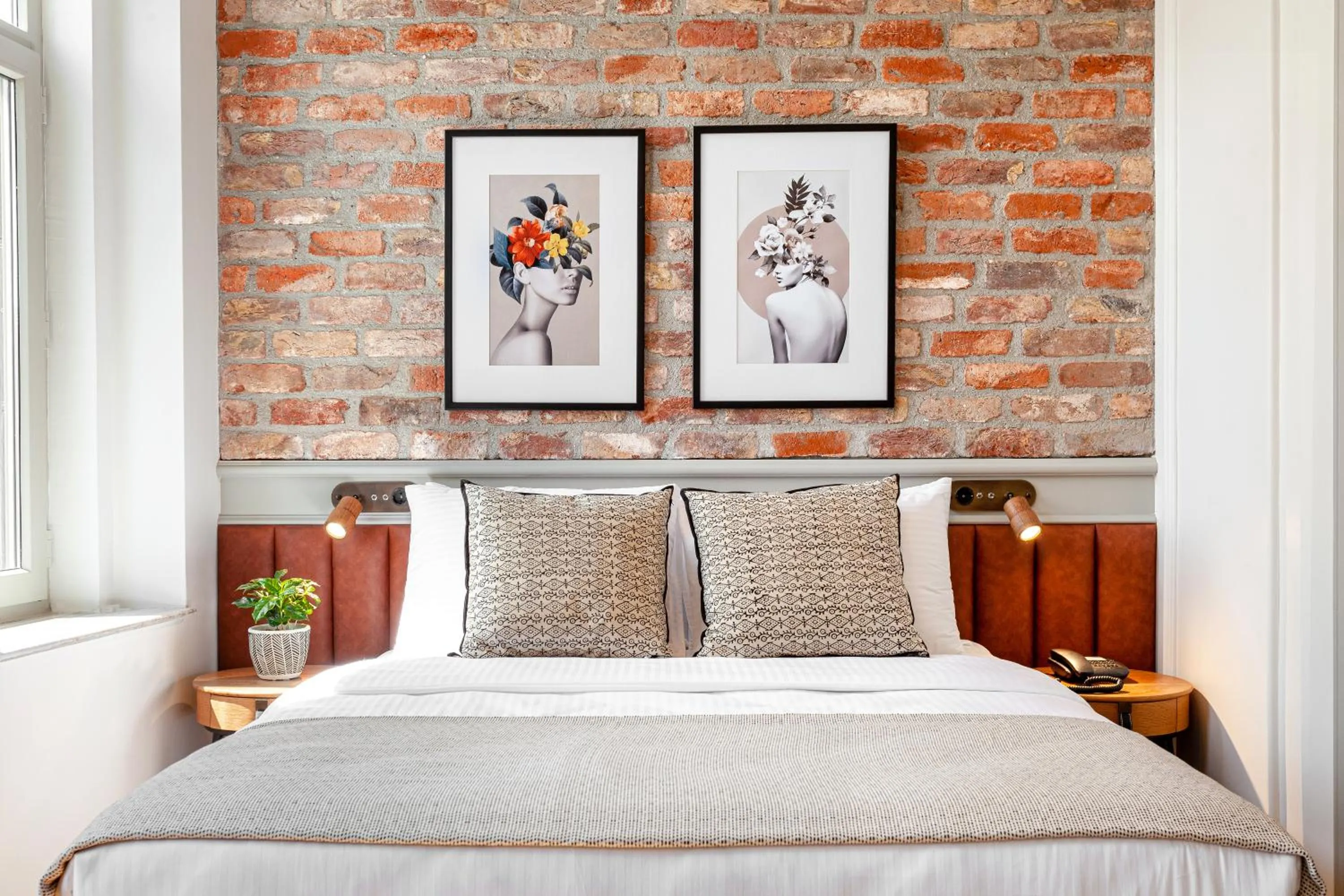 Spring, Bed in World House Boutique Hotel Galata