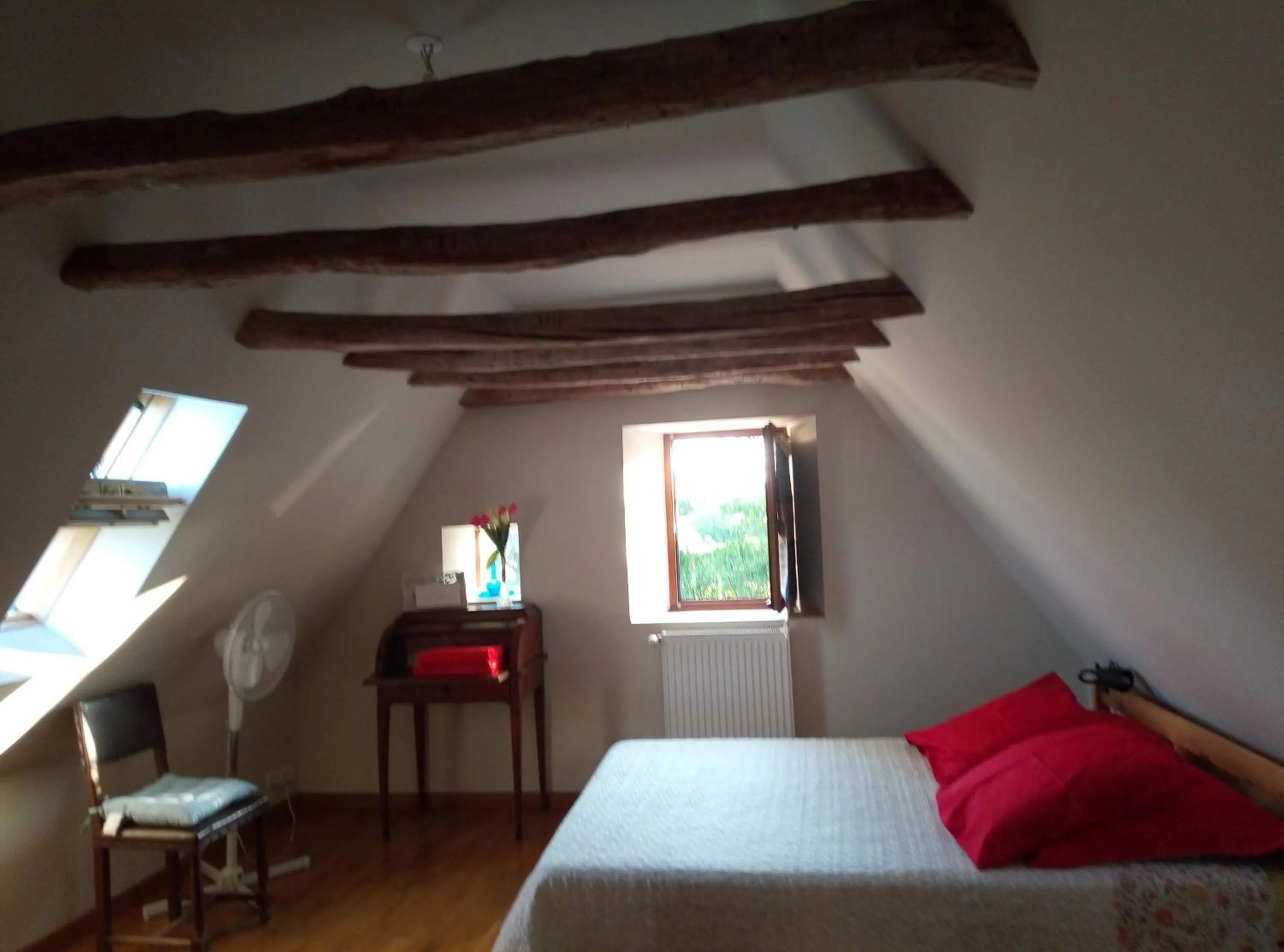 Bed in LE PARDÈS BnB