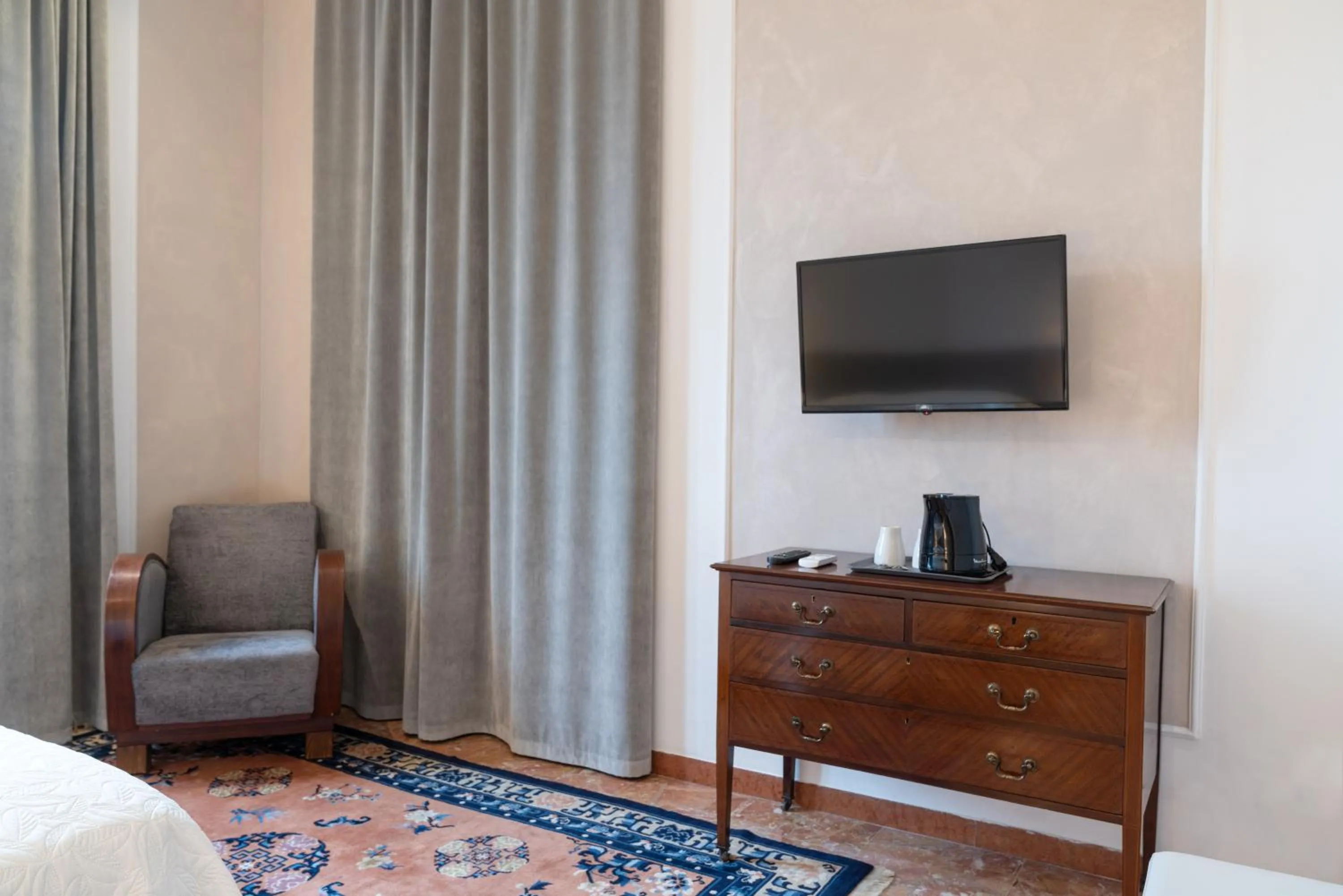 TV and multimedia, Bed in Residence Sferisterio