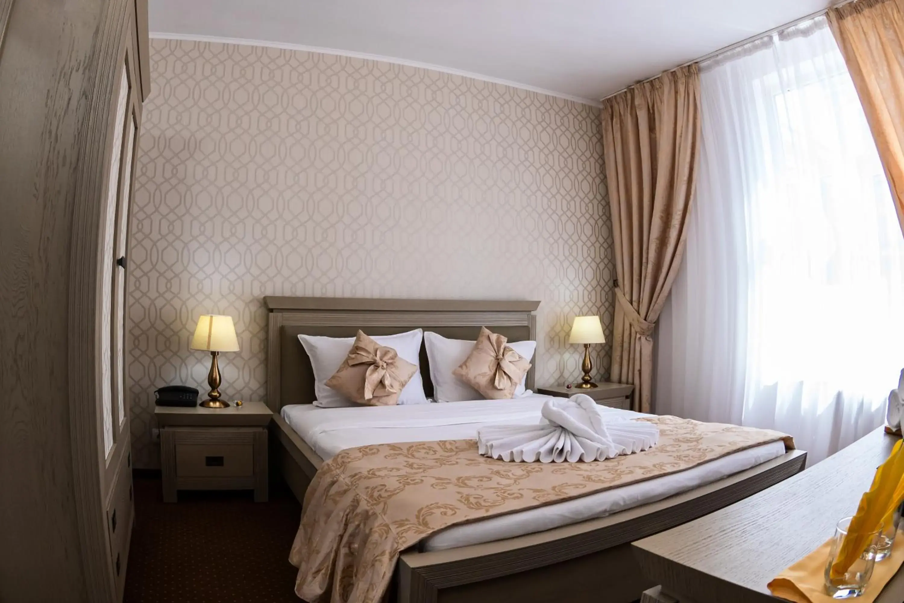 Double Room - single occupancy in HOTEL CORA Bistrita Double Room - single occupancy in HOTEL CORA Bistrita