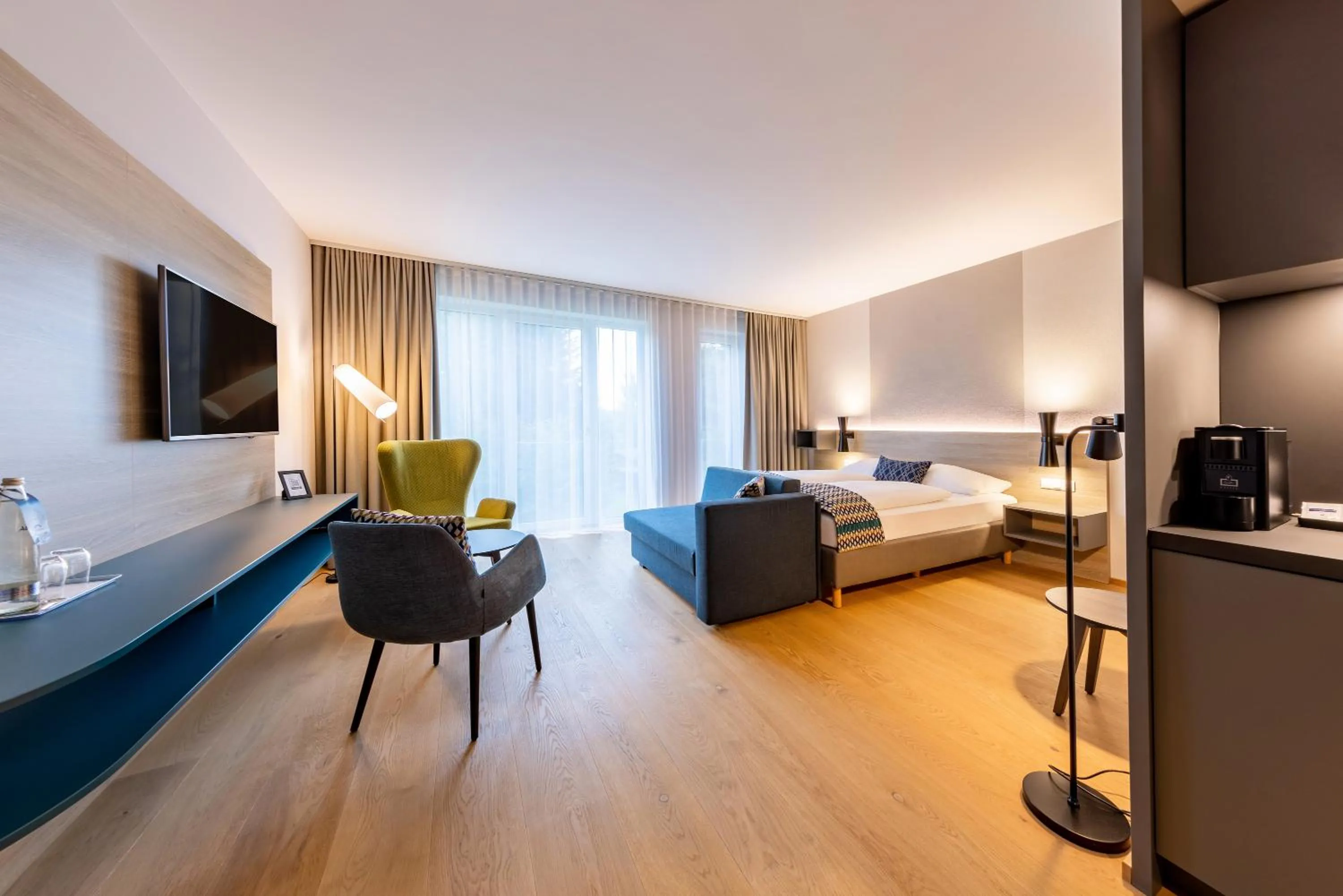 Photo of the whole room, Bed in Parkhotel Maximilian Ottobeuren