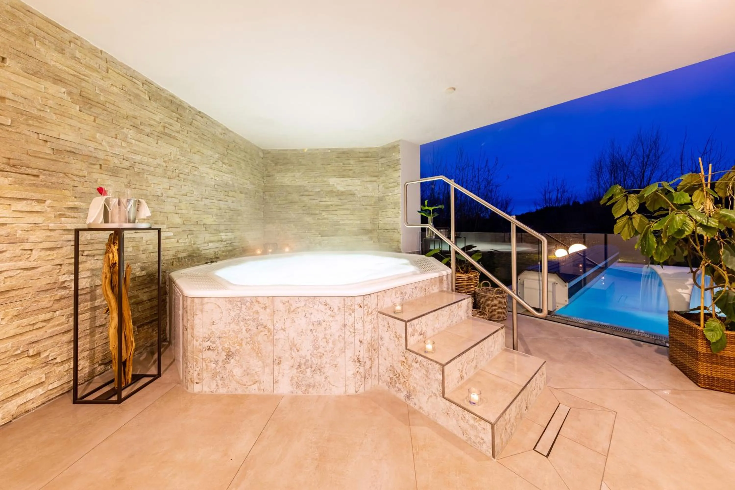 Hot Tub in Parkhotel Maximilian Ottobeuren