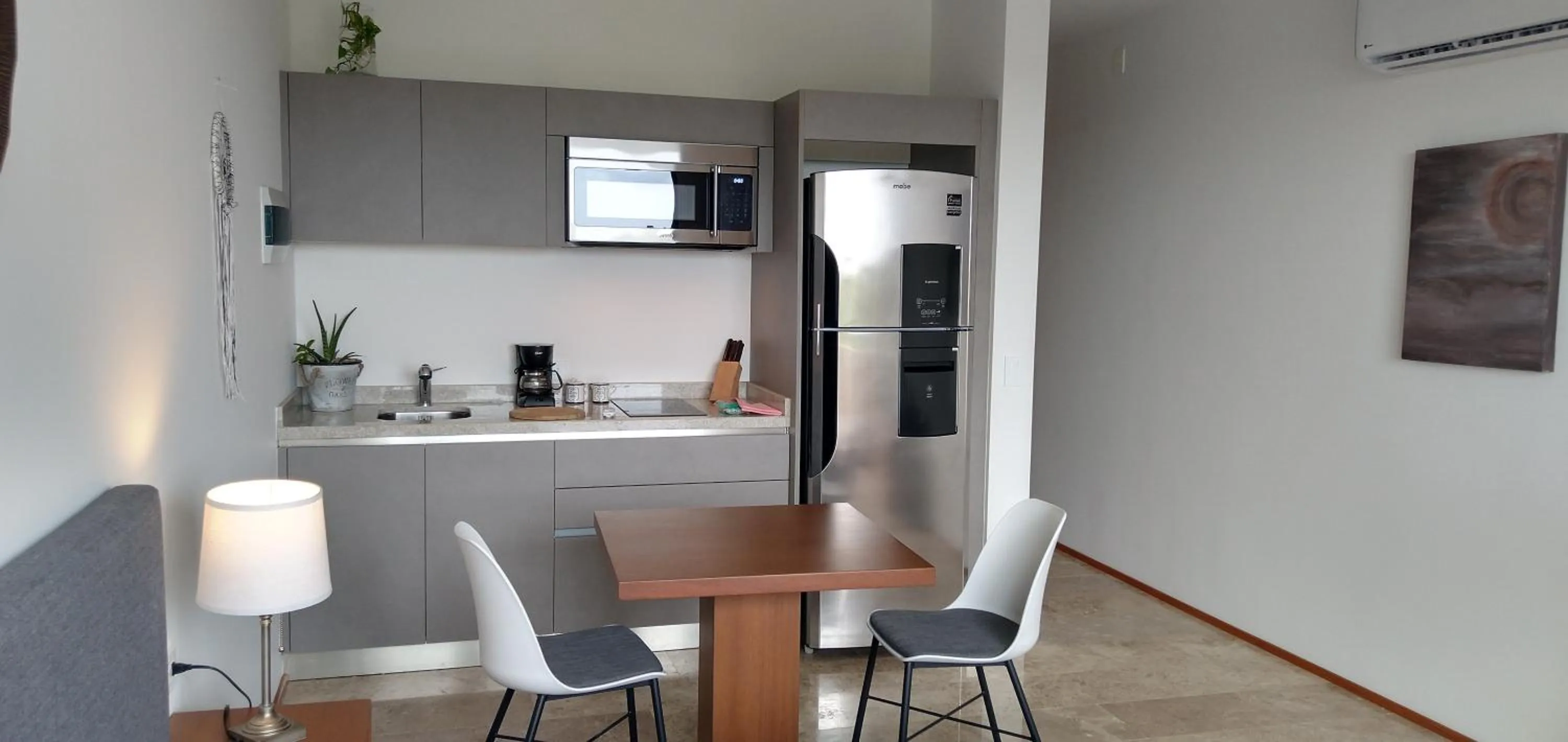 Coffee/tea facilities in Suites calle 38