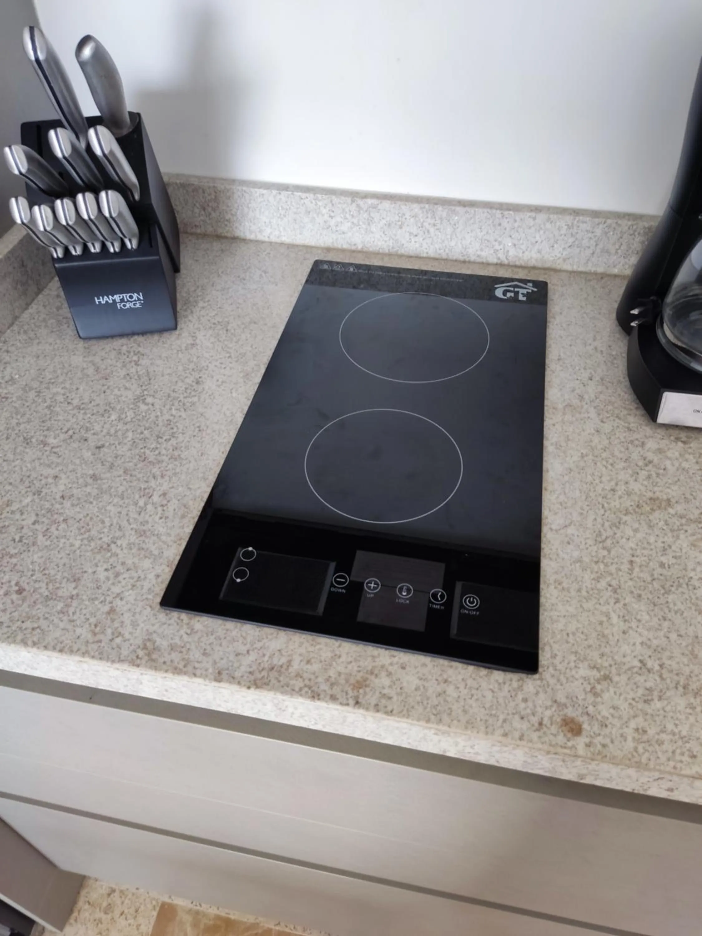 Coffee/tea facilities in Suites calle 38