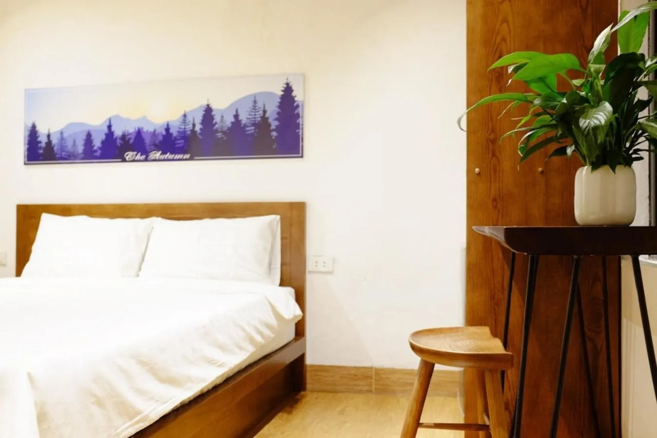 Decorative detail, Bed in The Autumn Homestel