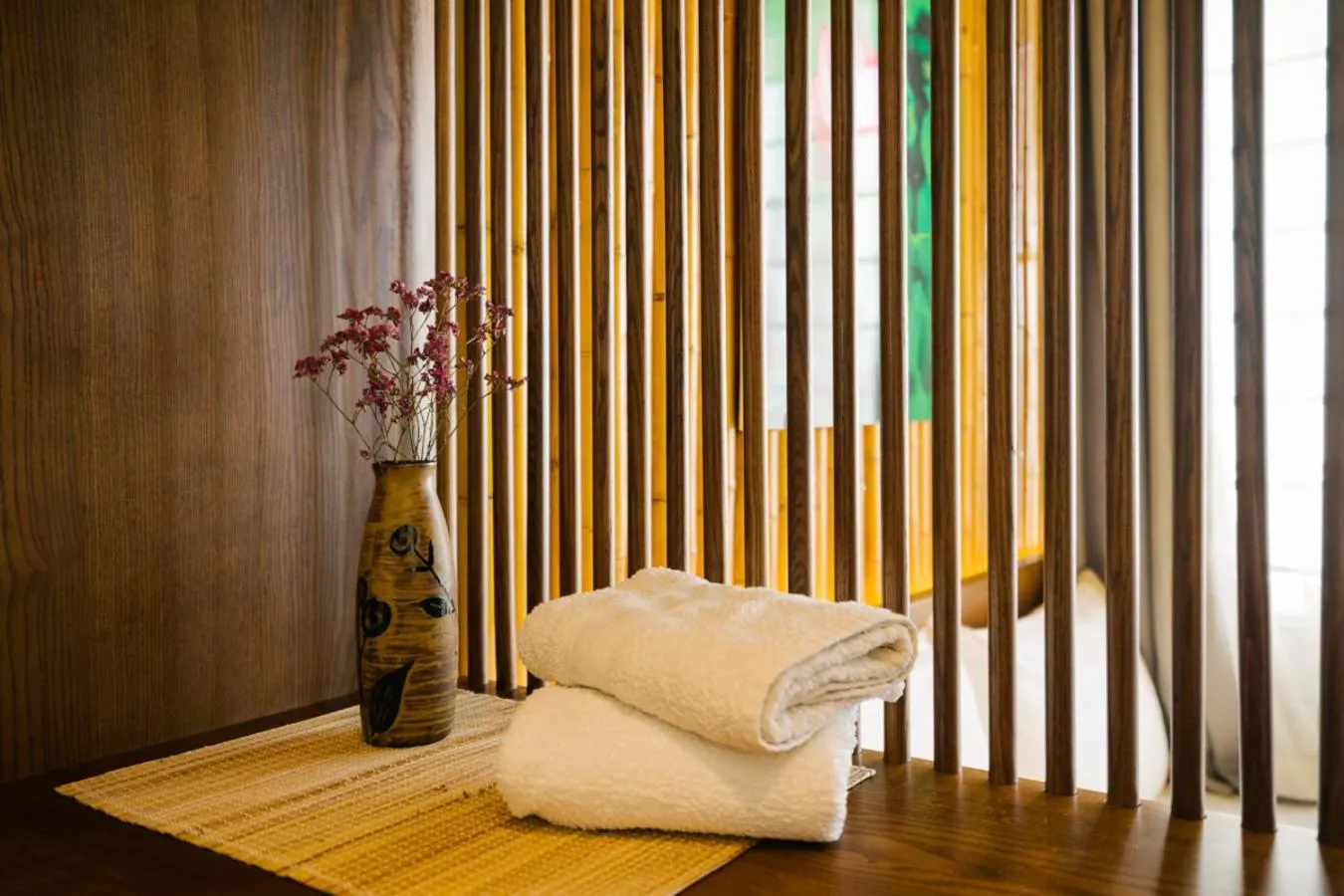 wardrobe, Bed in The Autumn Homestel