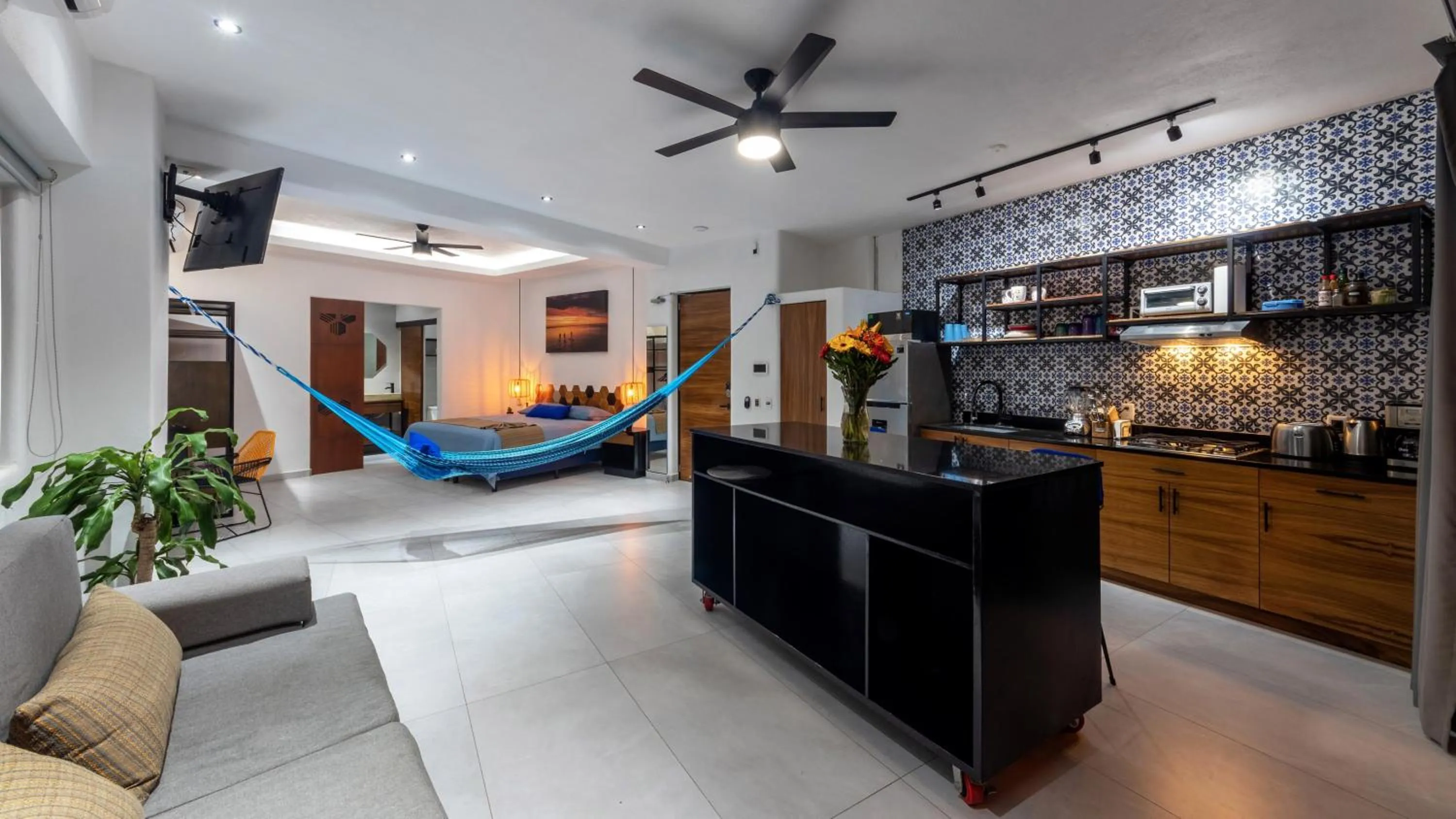 Dining area, Bed in Casa Makawe ONLY ADULTS