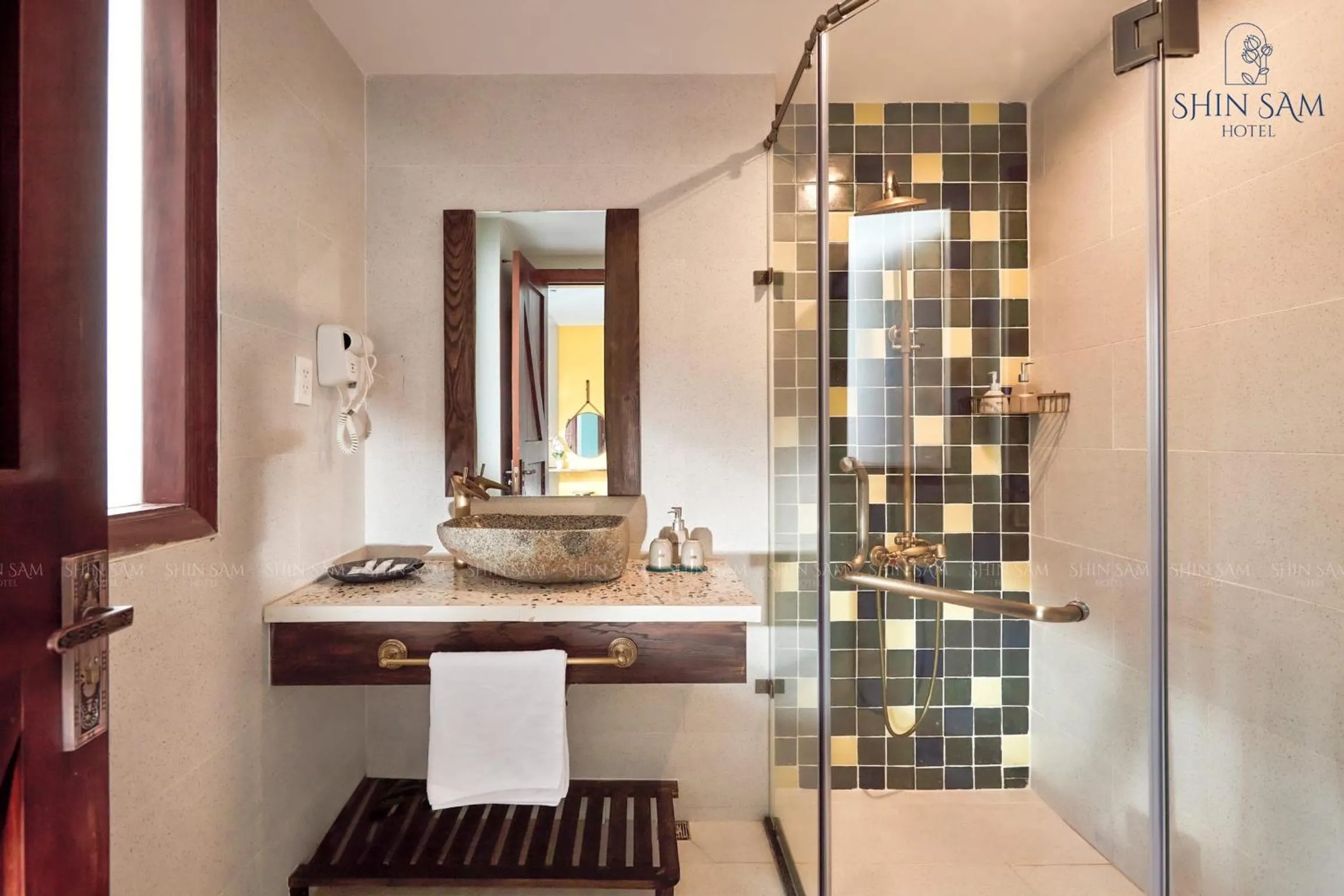 Shin Sam Boutique Hotel