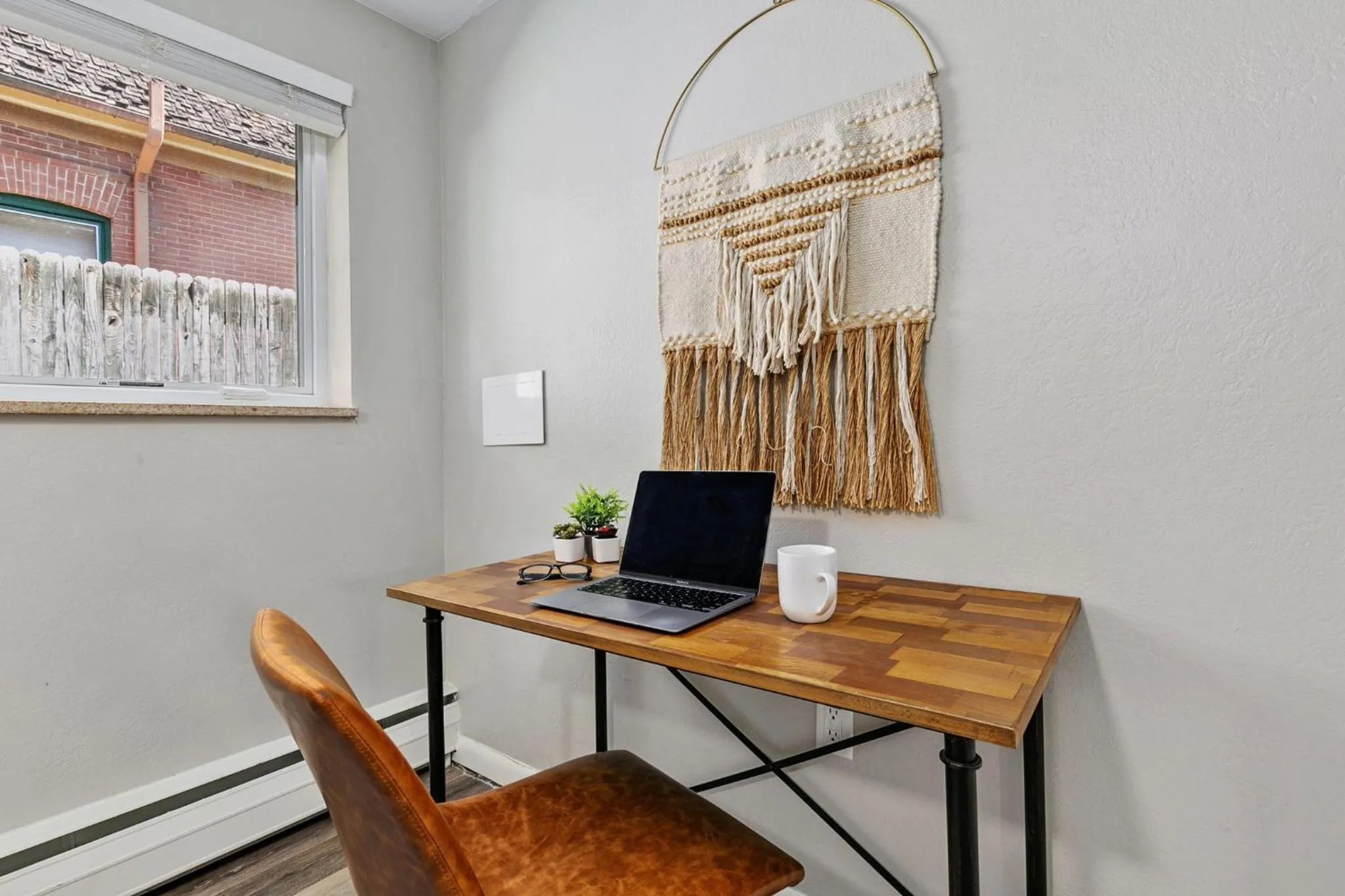 Hip & Urban Condo near the Heart of Old Town