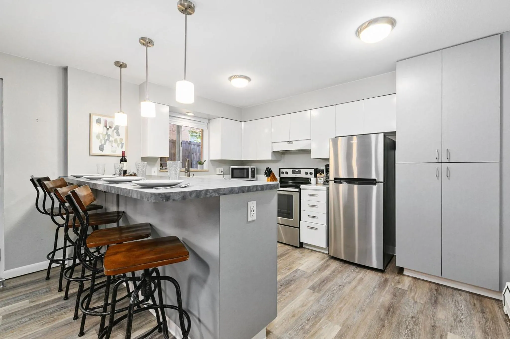 Hip & Urban Condo near the Heart of Old Town