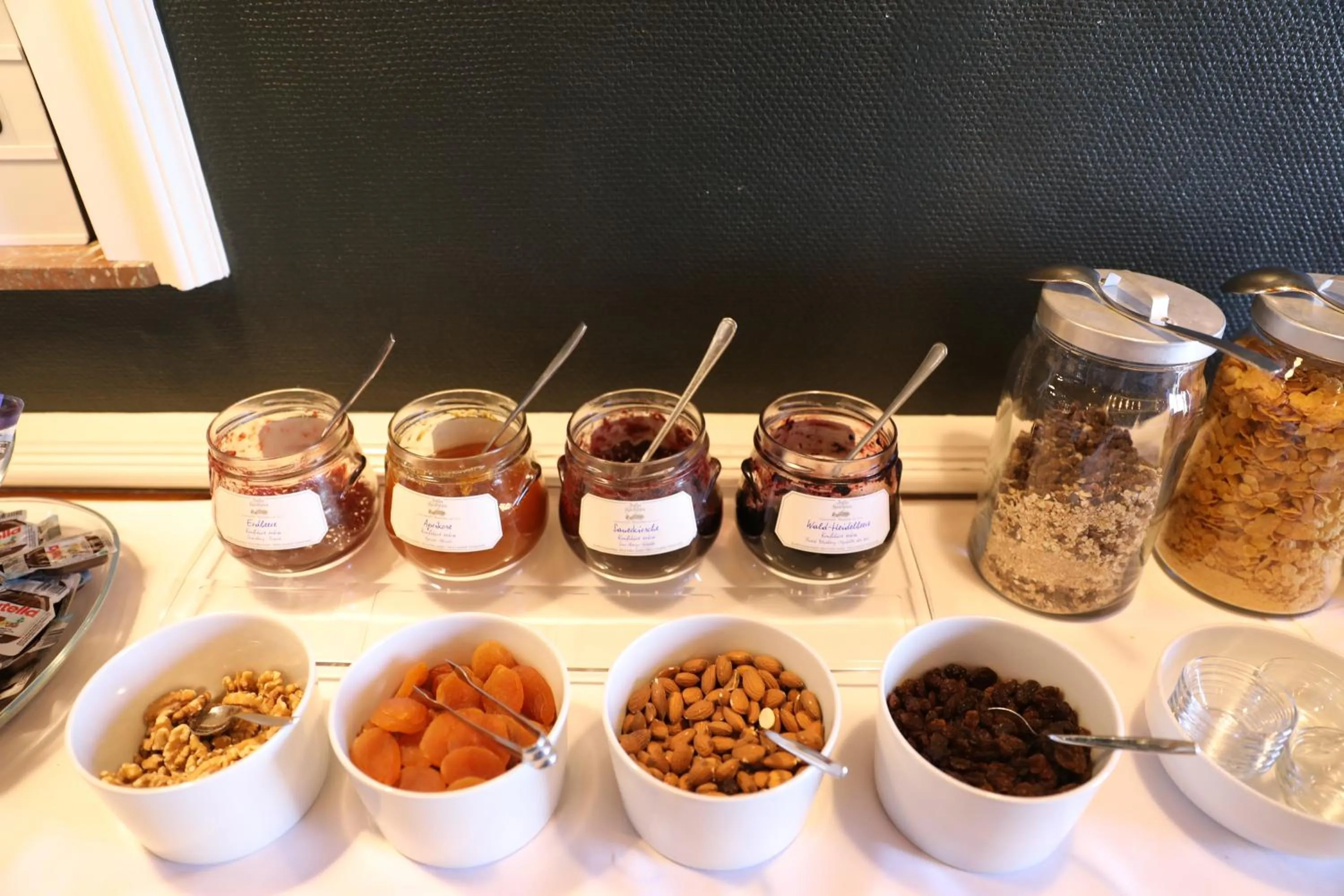 Food and drinks in Hotel Weinlaube