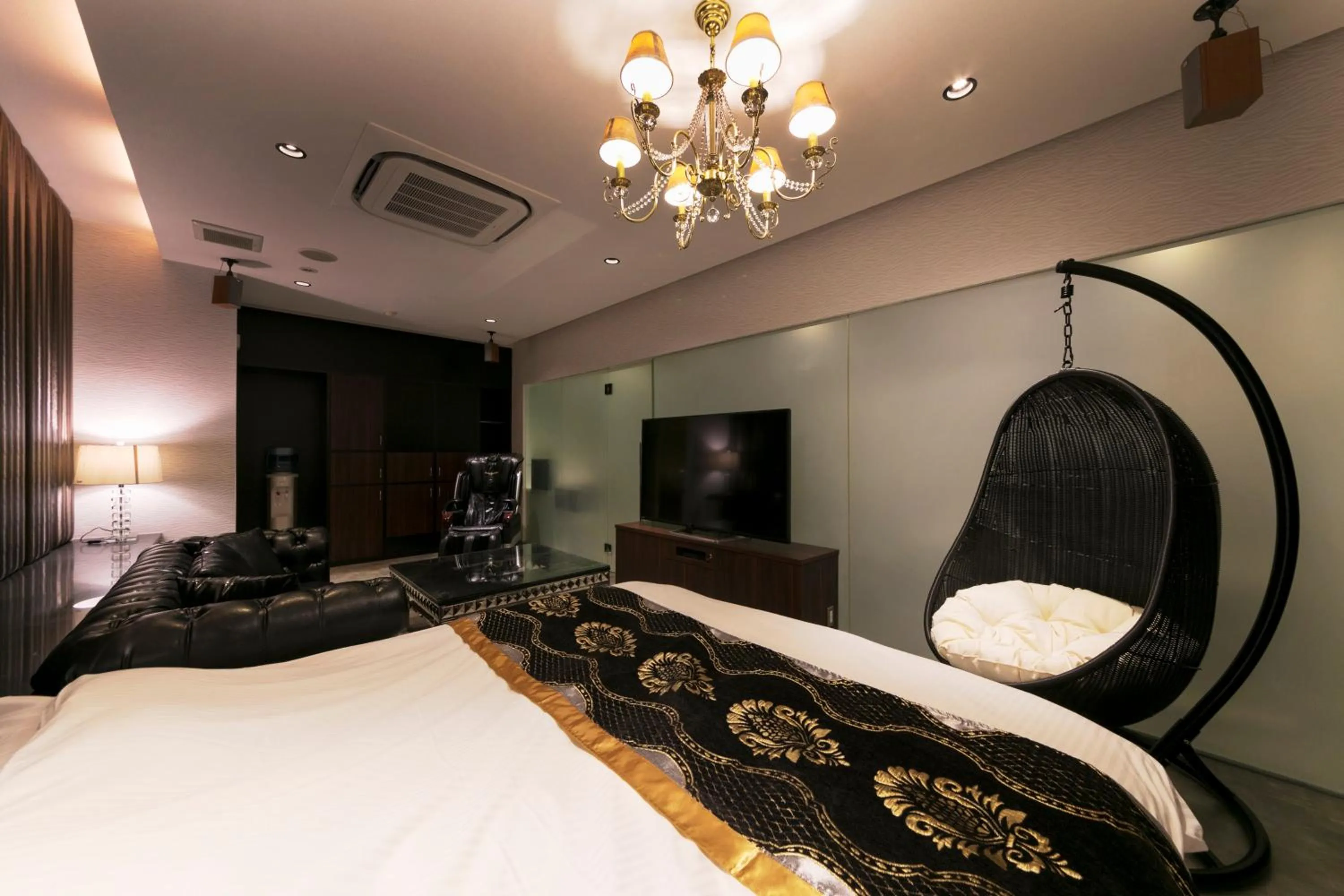 Bed in HOTEL ELDIA (Adult Only)