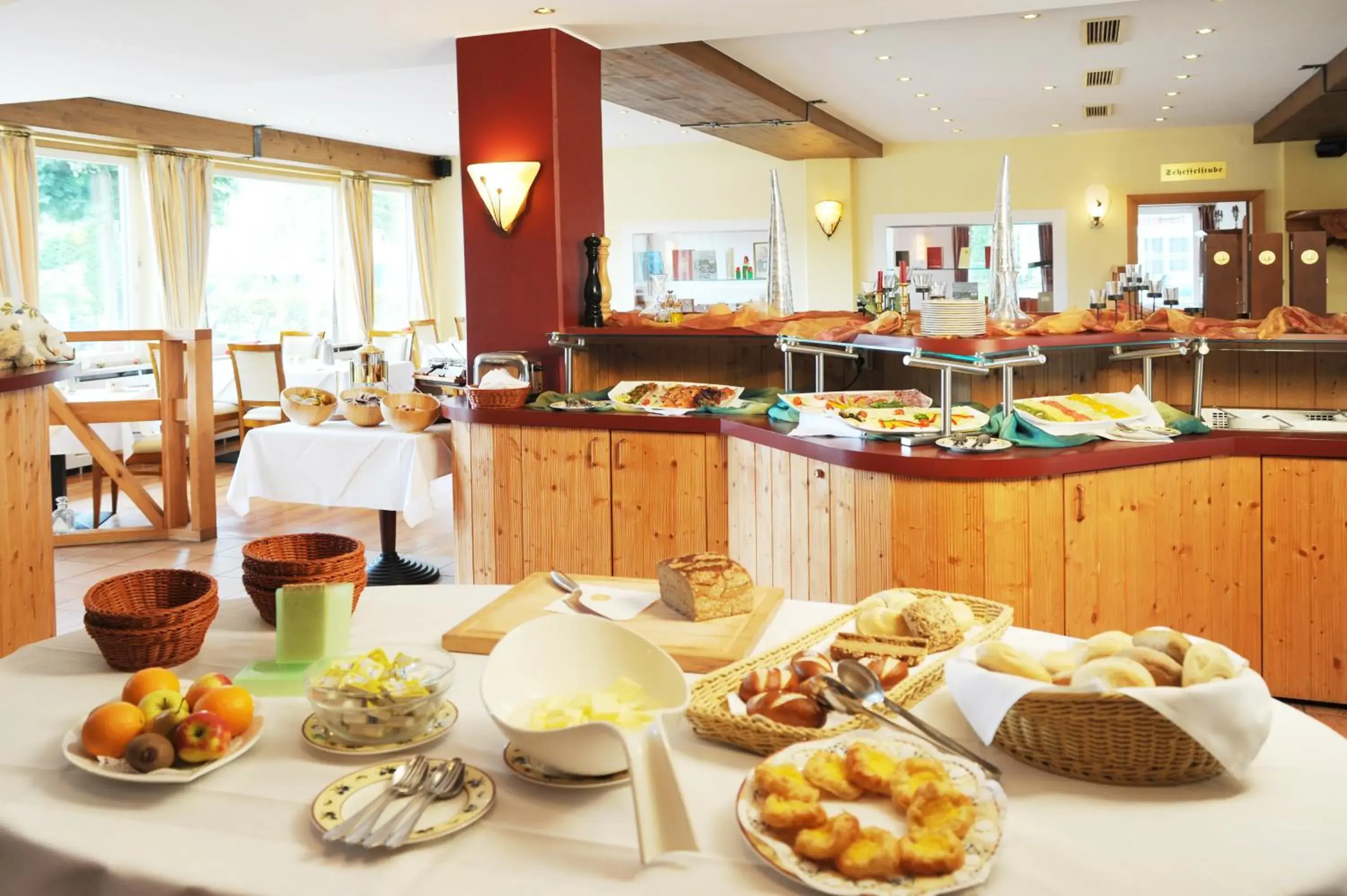 Restaurant/places to eat in Hotel Goldener Knopf Restaurant/places to eat in Hotel Goldener Knopf