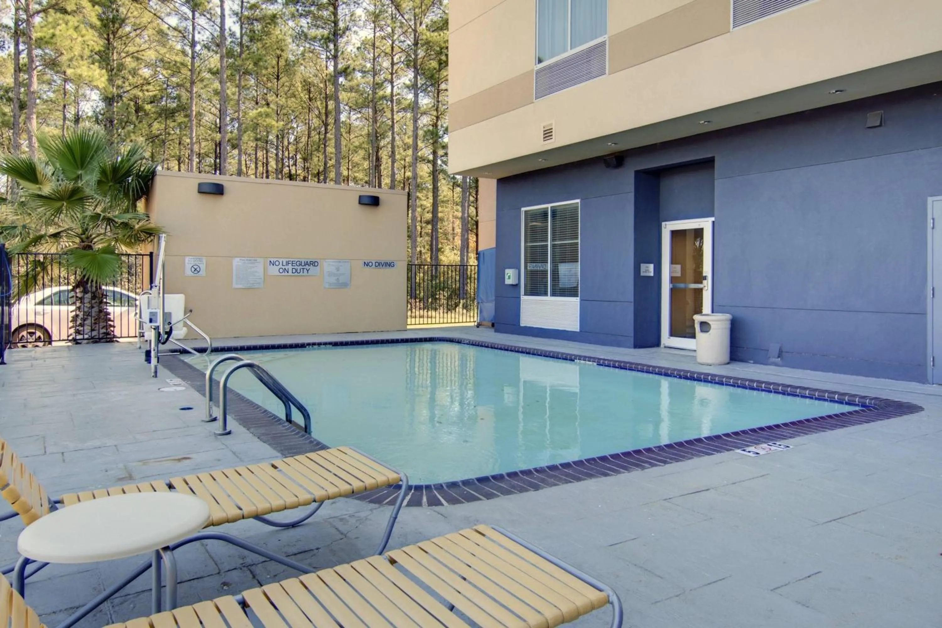 Swimming pool in Fairfield Inn and Suites by Marriott Natchitoches