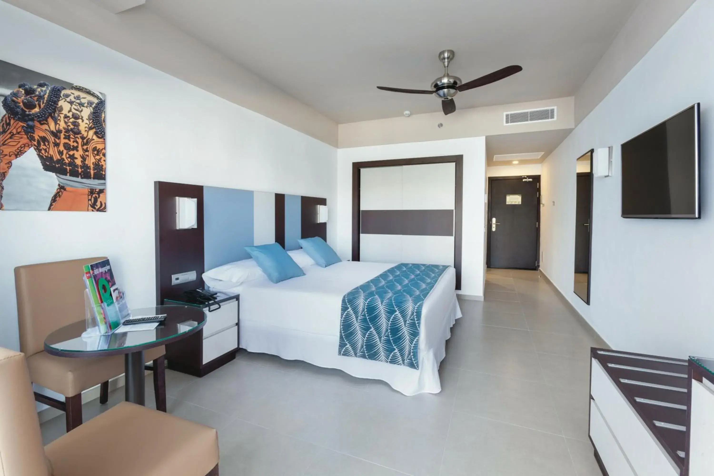 Photo of the whole room, Bed in Hotel Riu Costa del Sol - All Inclusive Photo of the whole room, Bed in Hotel Riu Costa del Sol - All Inclusive