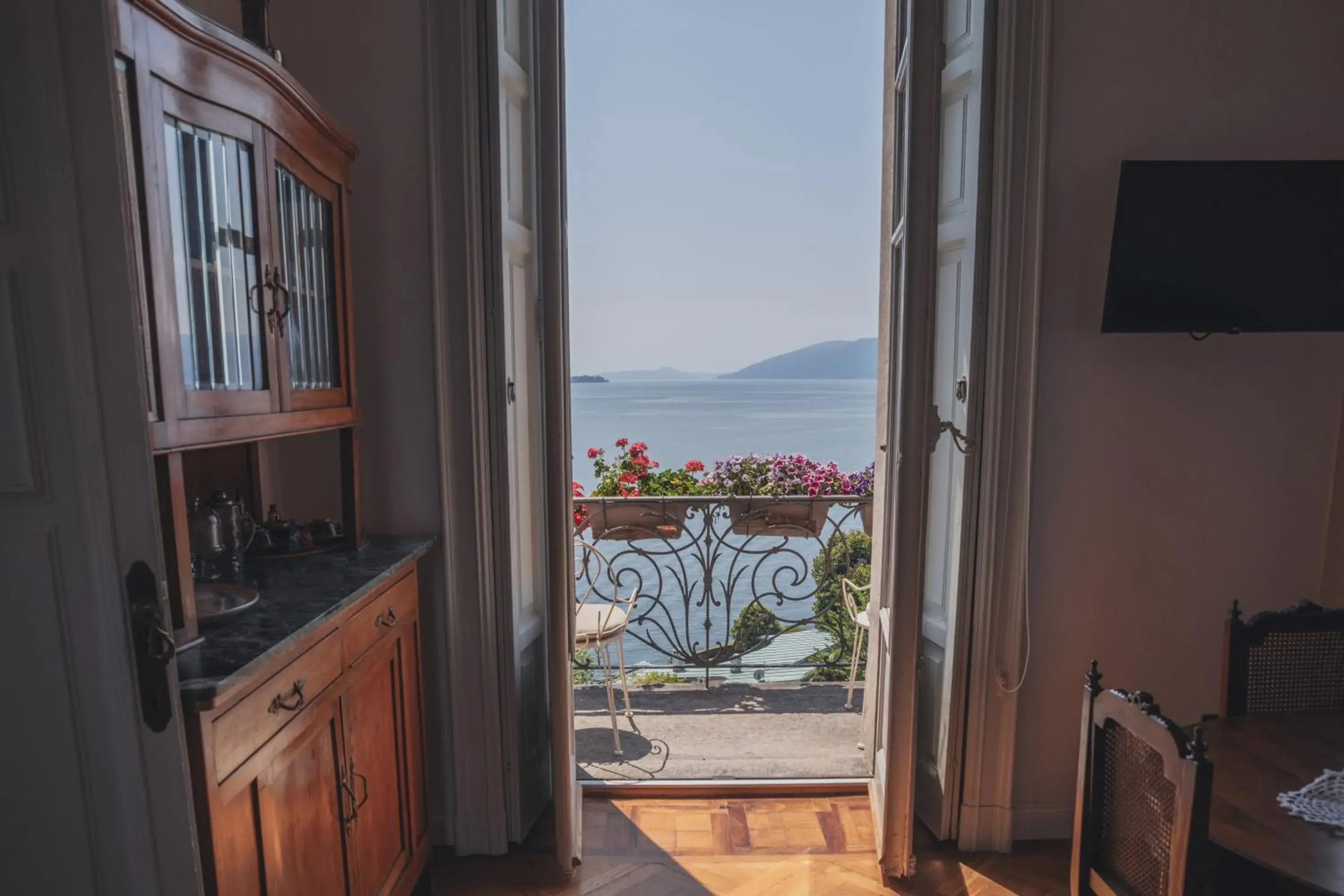 Villa Selva Luxury Lakeview Apartment Villa Selva Luxury Lakeview Apartment