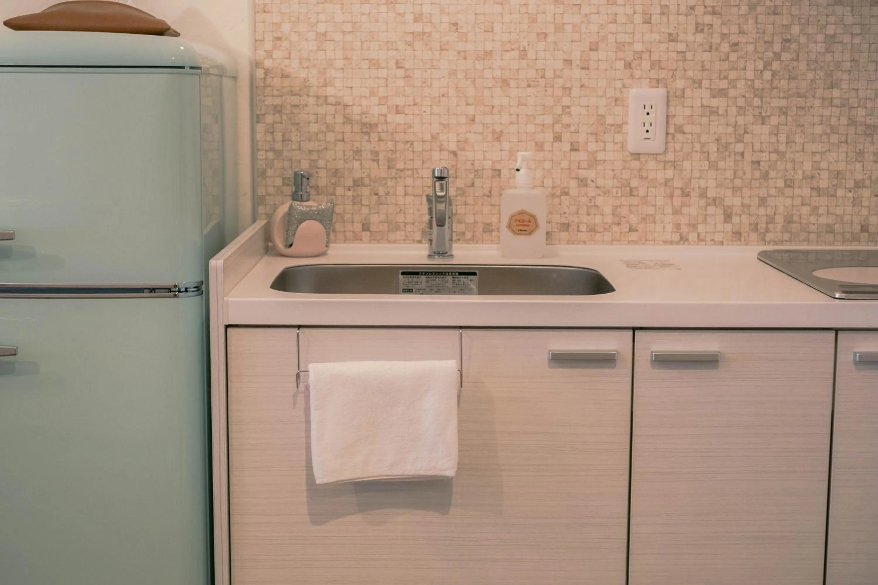 kitchen in 7 Rooms Hotel & Cafe - 30mins from Disneyland